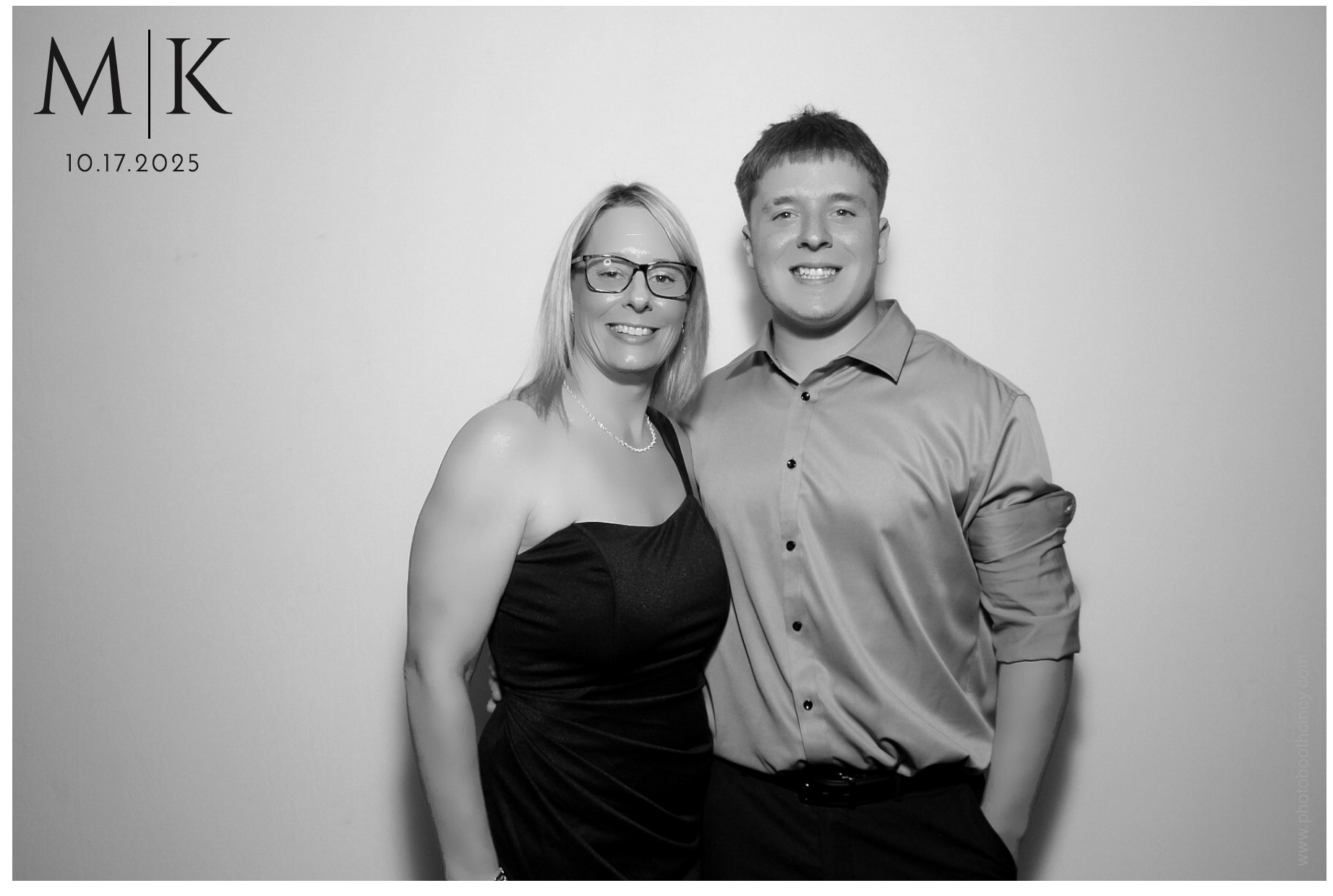 Katelin & Matthew  | View more photos from the event at gallery.photoboothcincy.com/u/PhotoBoothCincy/Katelin-Matthew