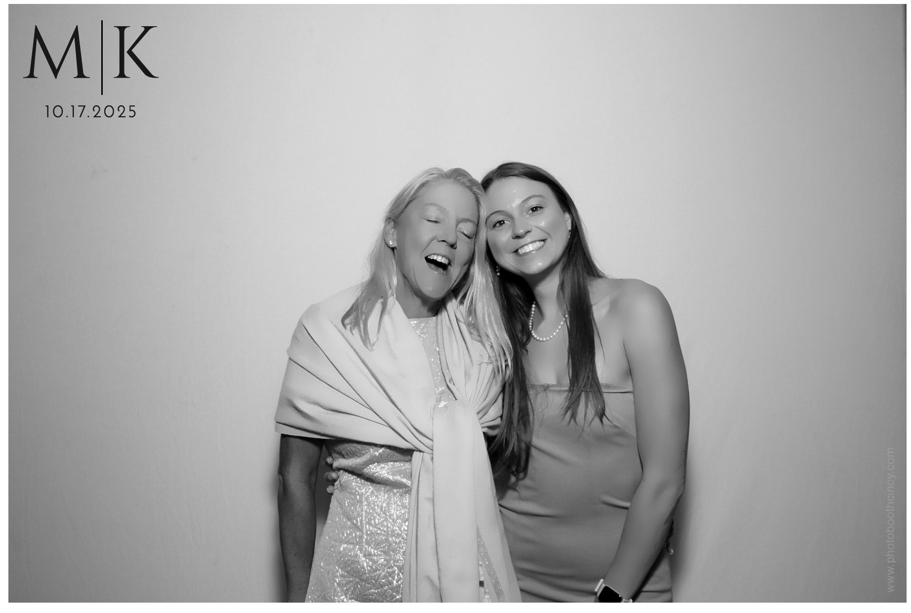 Katelin & Matthew  | View more photos from the event at gallery.photoboothcincy.com/u/PhotoBoothCincy/Katelin-Matthew