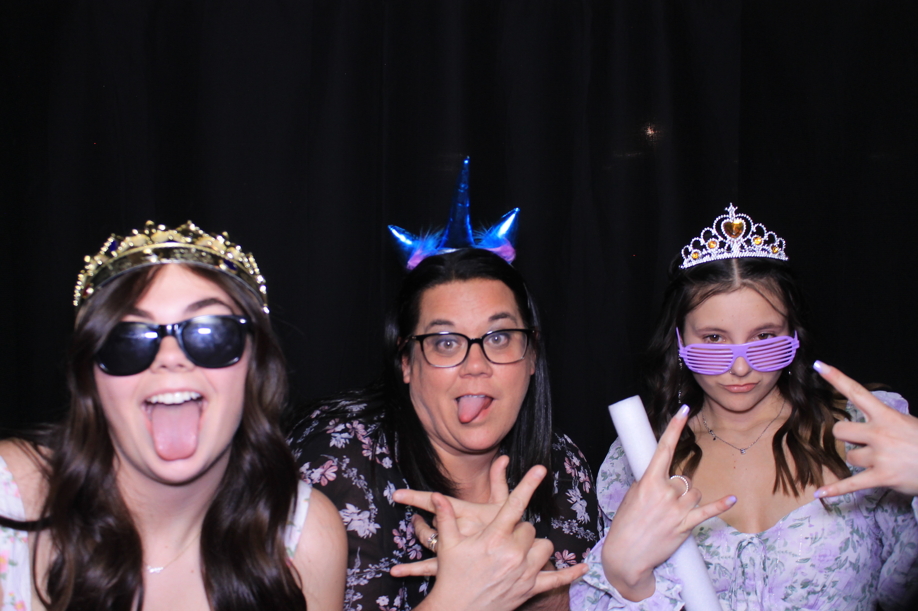 Katelyn Bosse Reception | View more photos from the event at gallery.photoboothcincy.com/u/PhotoBoothCincy/Katelyn-Bosse-Reception