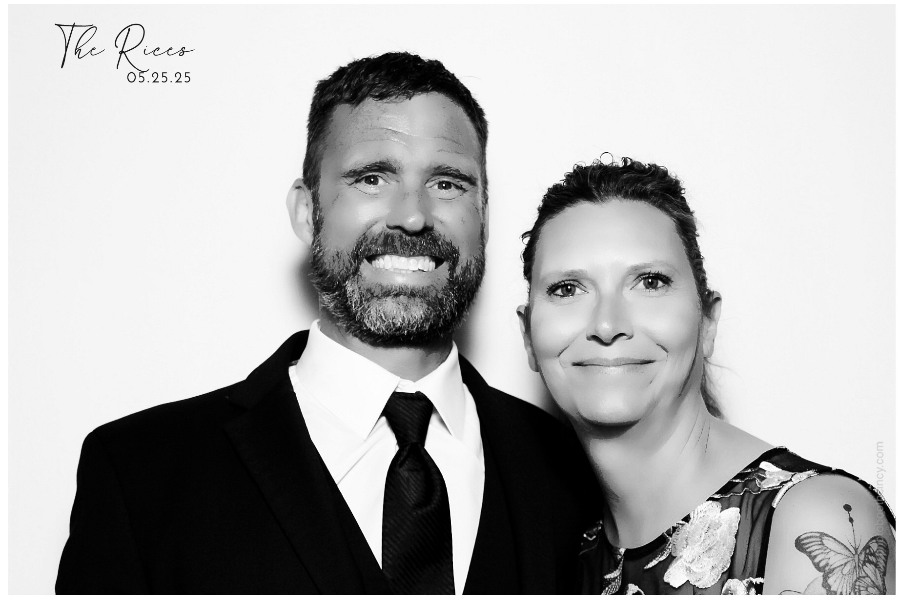 Kathleen & Chad | View more photos from the event at gallery.photoboothcincy.com/u/PhotoBoothCincy/Kathleen-Chad