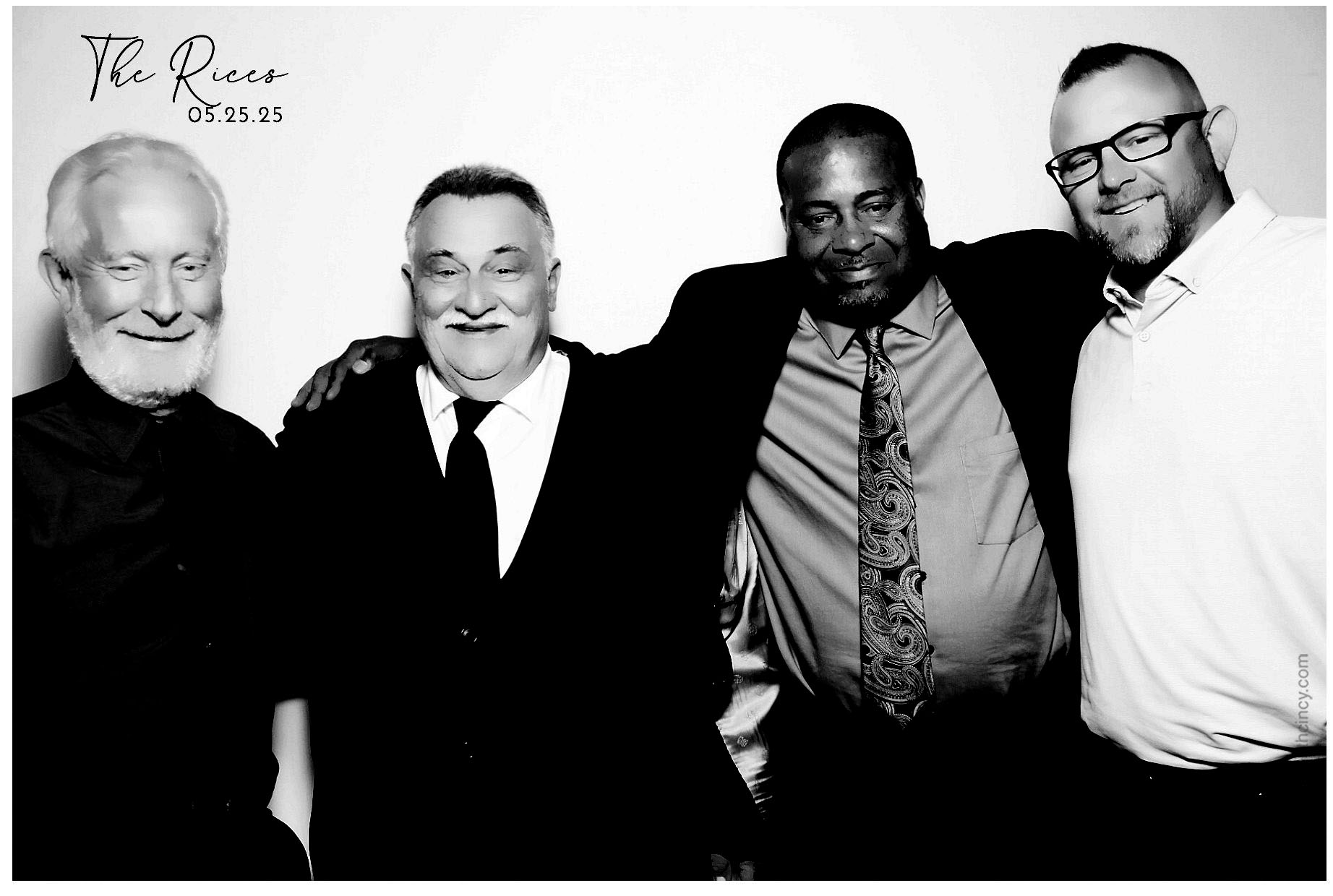 Kathleen & Chad | View more photos from the event at gallery.photoboothcincy.com/u/PhotoBoothCincy/Kathleen-Chad