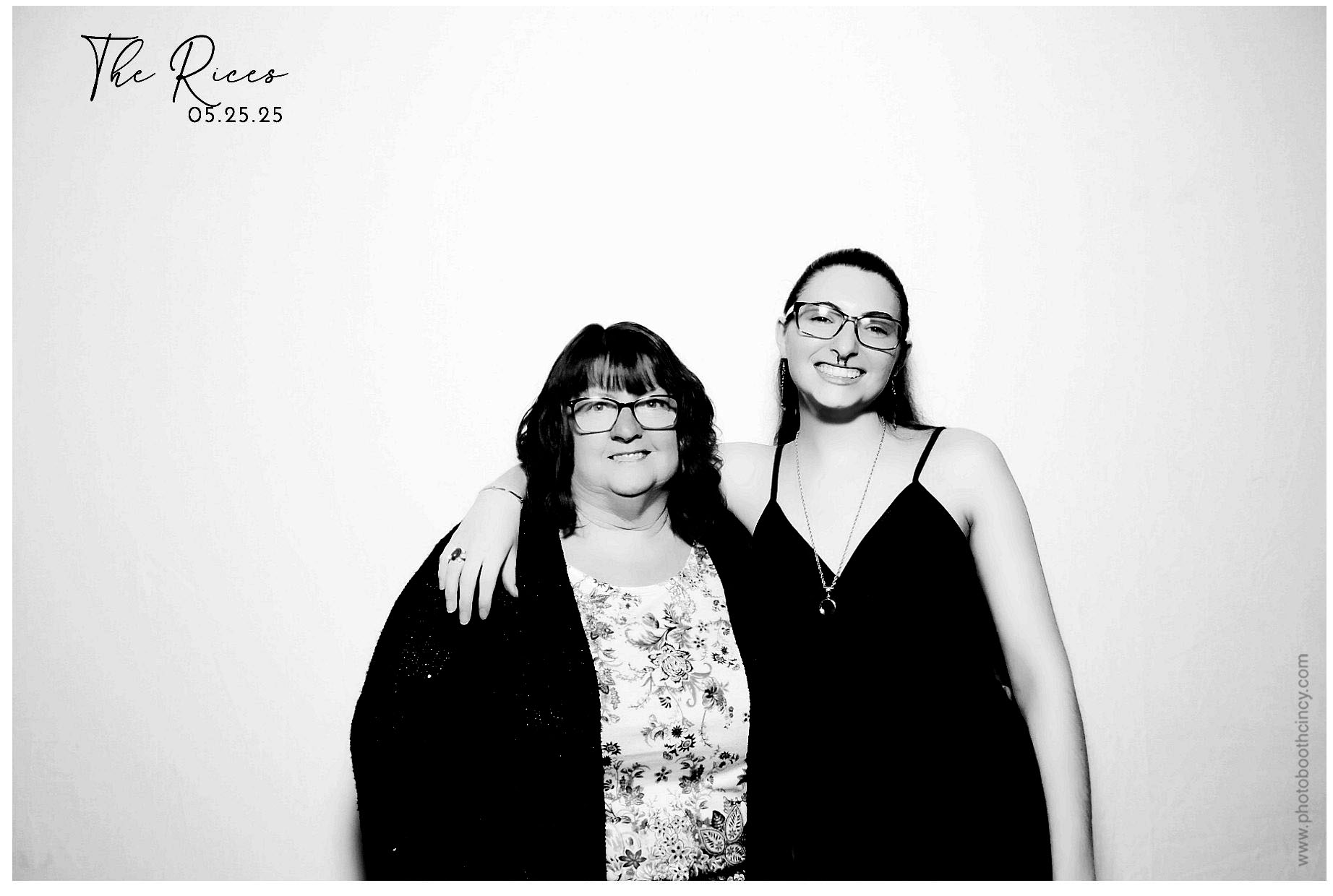 Kathleen & Chad | View more photos from the event at gallery.photoboothcincy.com/u/PhotoBoothCincy/Kathleen-Chad