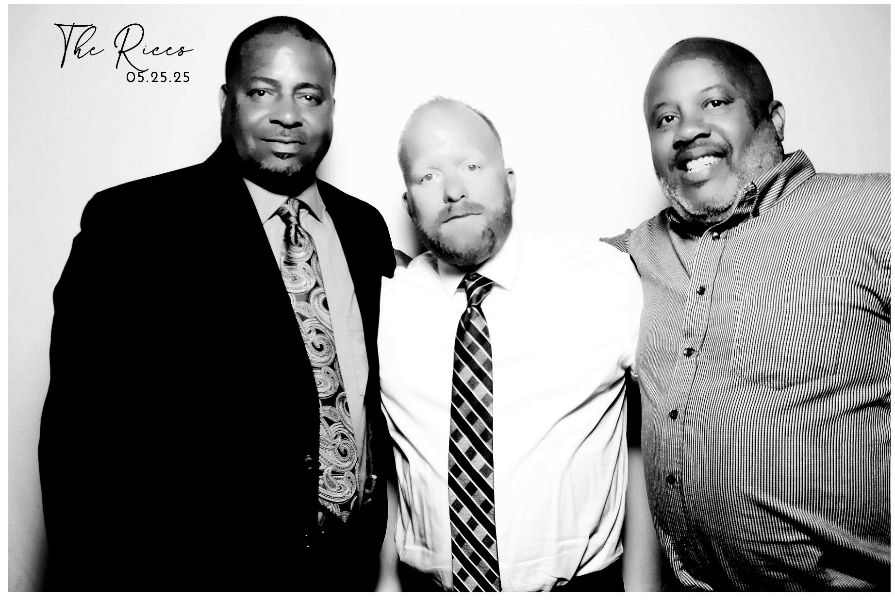 Kathleen & Chad | View more photos from the event at gallery.photoboothcincy.com/u/PhotoBoothCincy/Kathleen-Chad