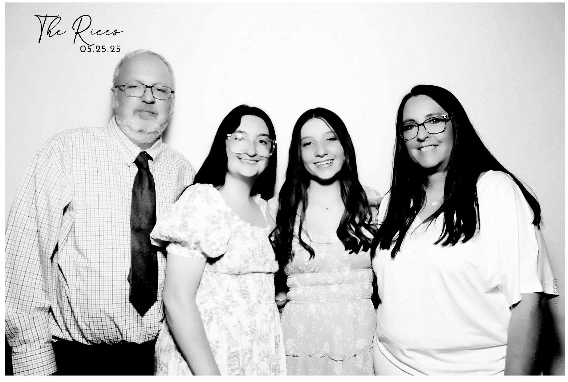 Kathleen & Chad | View more photos from the event at gallery.photoboothcincy.com/u/PhotoBoothCincy/Kathleen-Chad