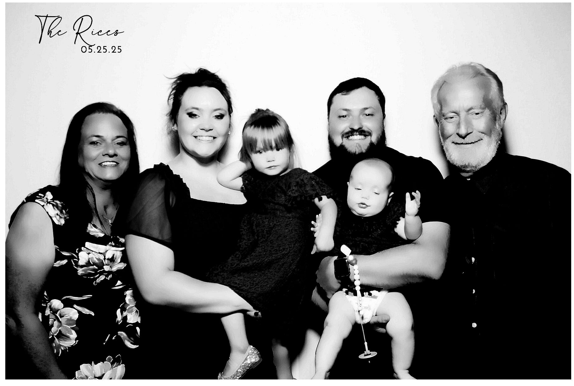 Kathleen & Chad | View more photos from the event at gallery.photoboothcincy.com/u/PhotoBoothCincy/Kathleen-Chad