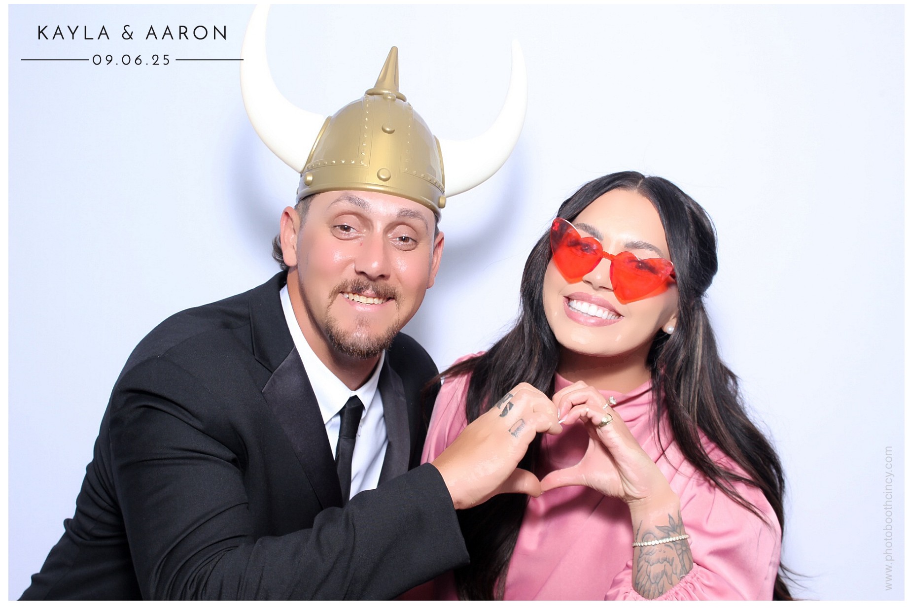 Kayla & Aaron | View more photos from the event at gallery.photoboothcincy.com/u/PhotoBoothCincy/Kayla-Aaron