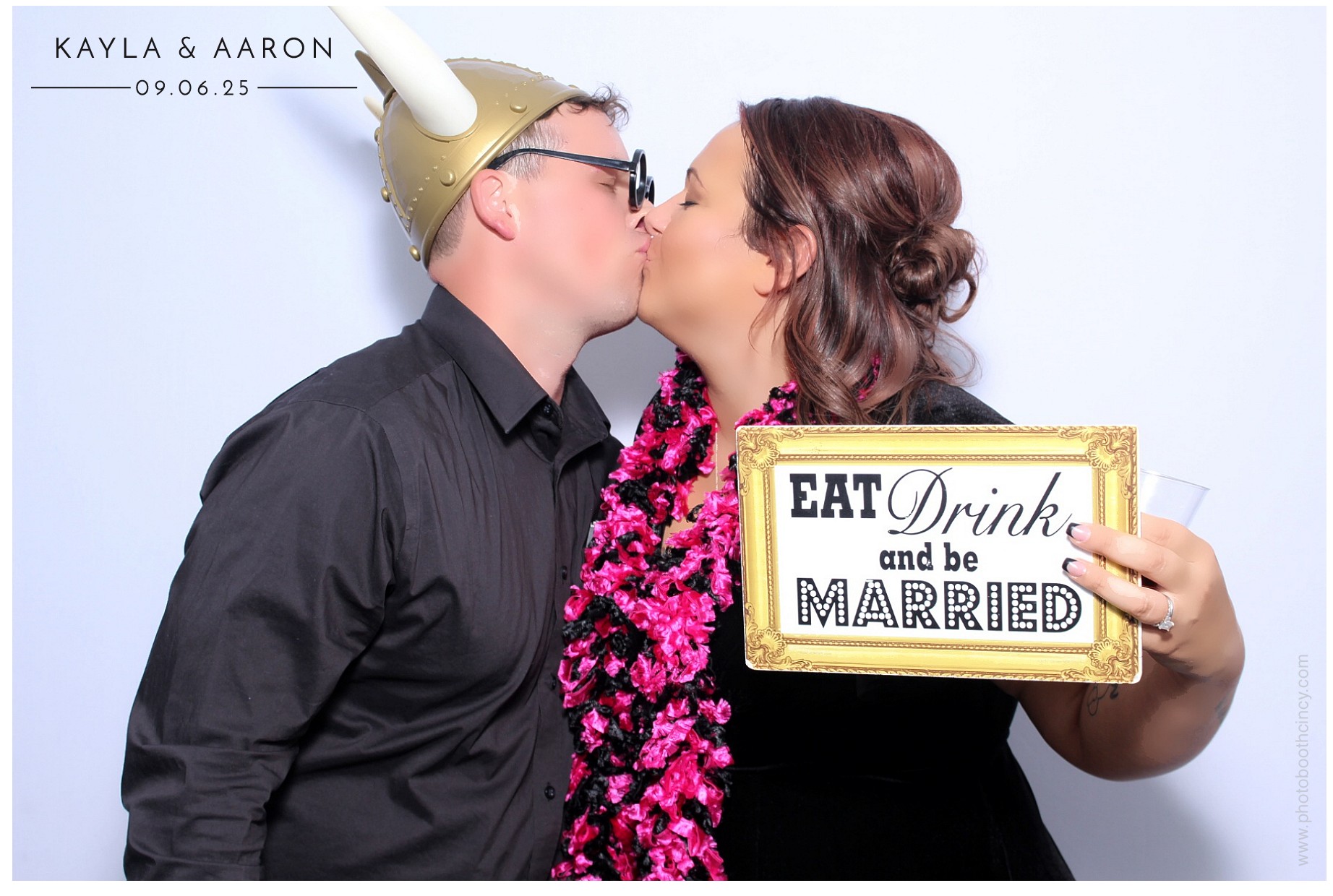 Kayla & Aaron | View more photos from the event at gallery.photoboothcincy.com/u/PhotoBoothCincy/Kayla-Aaron