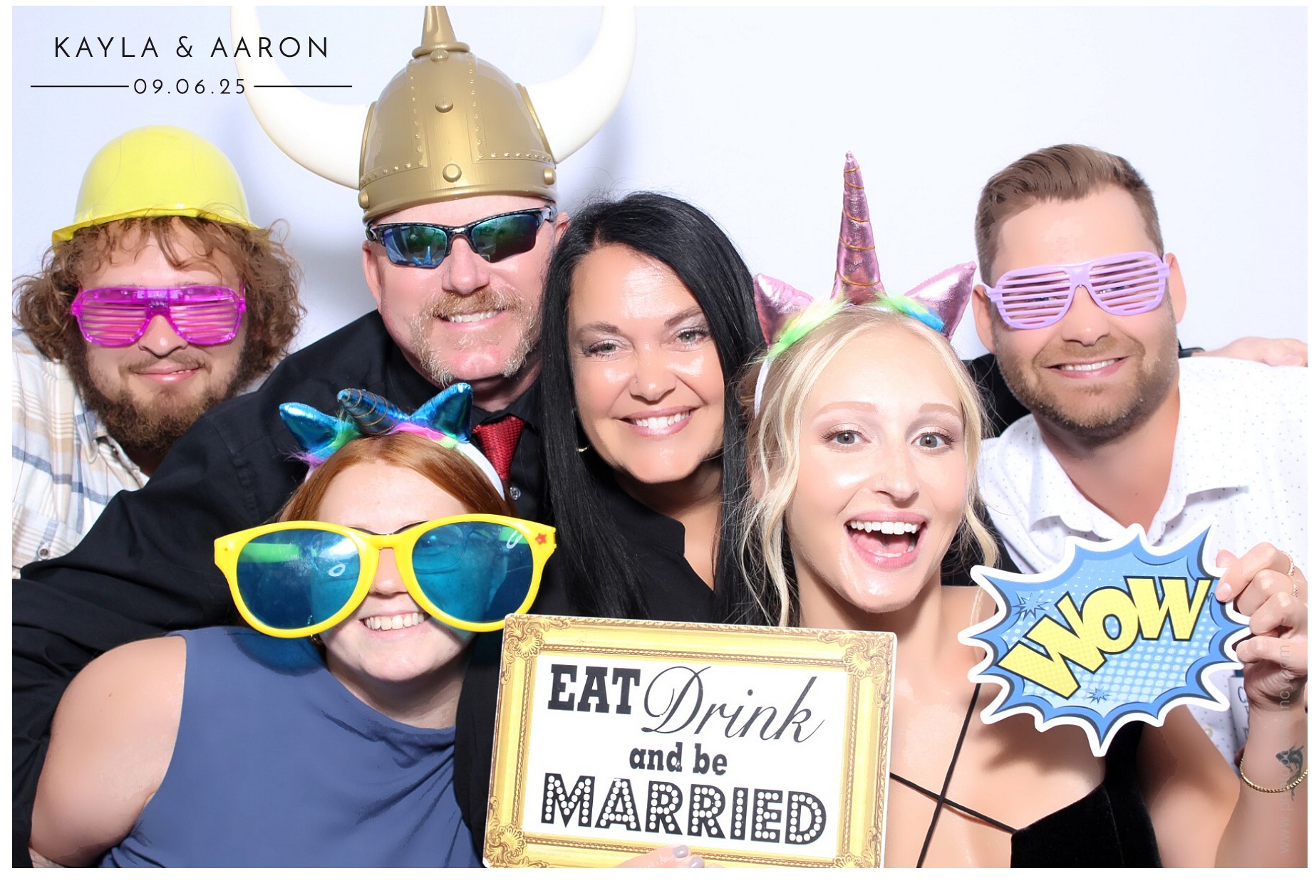 Kayla & Aaron | View more photos from the event at gallery.photoboothcincy.com/u/PhotoBoothCincy/Kayla-Aaron