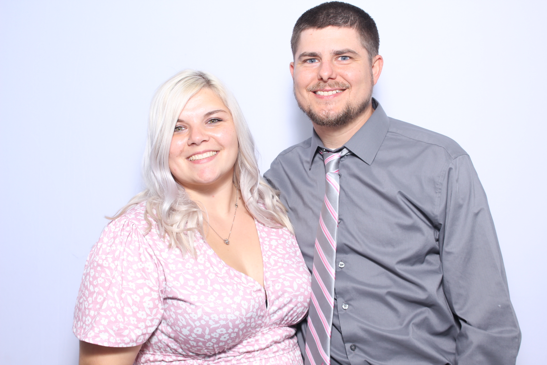 Kayla & Aaron | View more photos from the event at gallery.photoboothcincy.com/u/PhotoBoothCincy/Kayla-Aaron