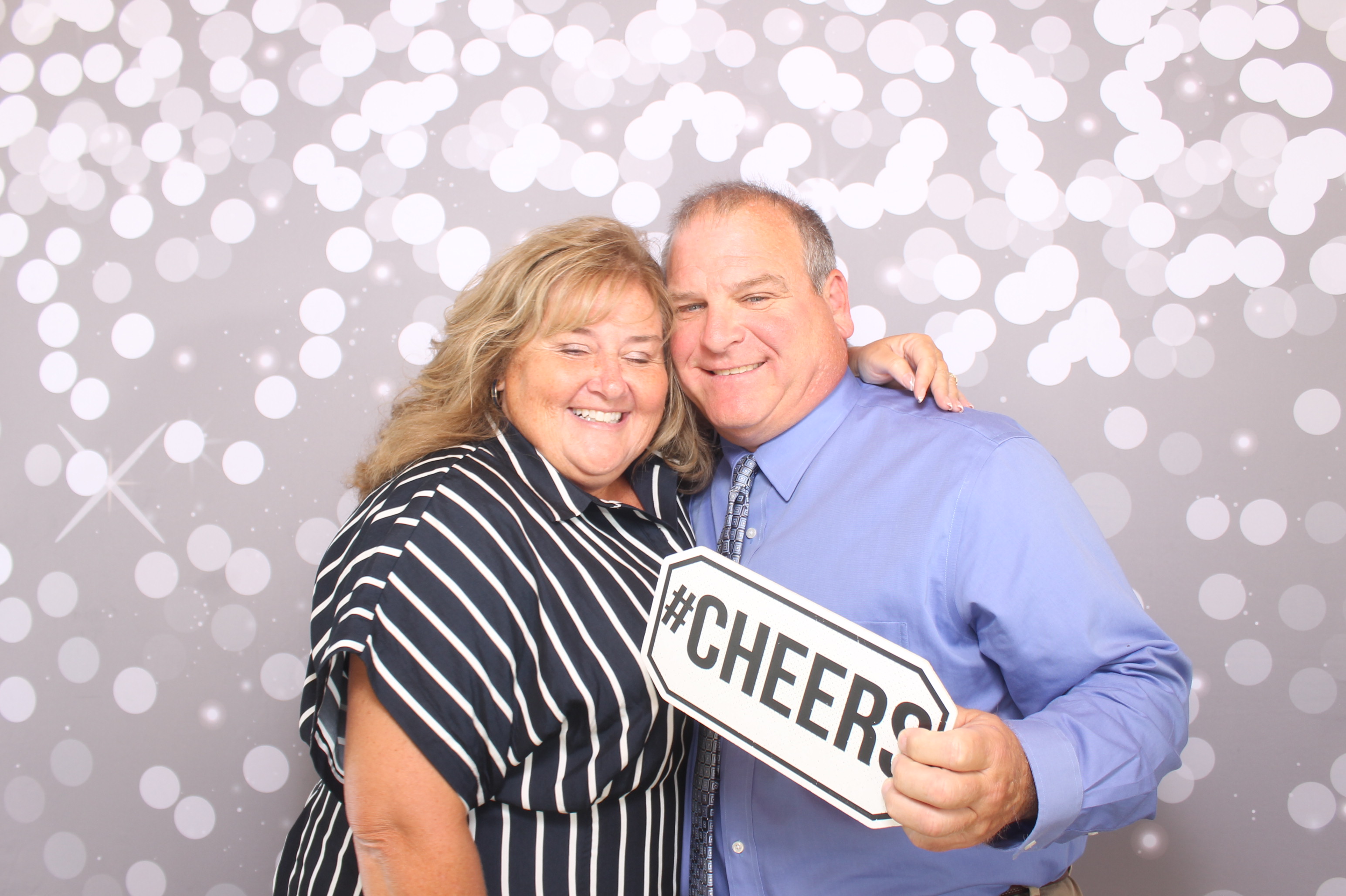 Kelsey & Christian | View more photos from the event at gallery.photoboothcincy.com/u/PhotoBoothCincy/Kelsey-Christian