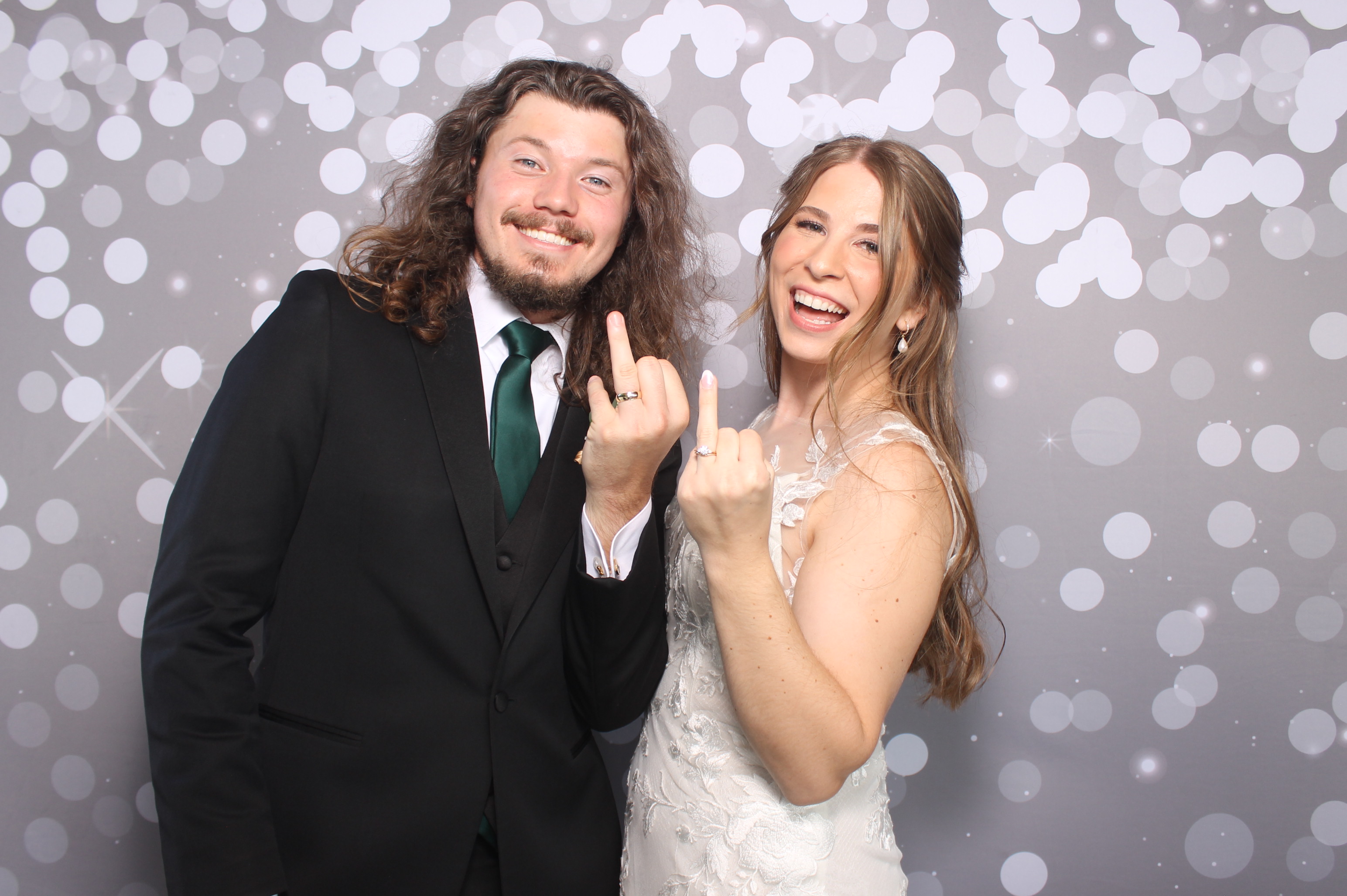 Kelsey & Christian | View more photos from the event at gallery.photoboothcincy.com/u/PhotoBoothCincy/Kelsey-Christian