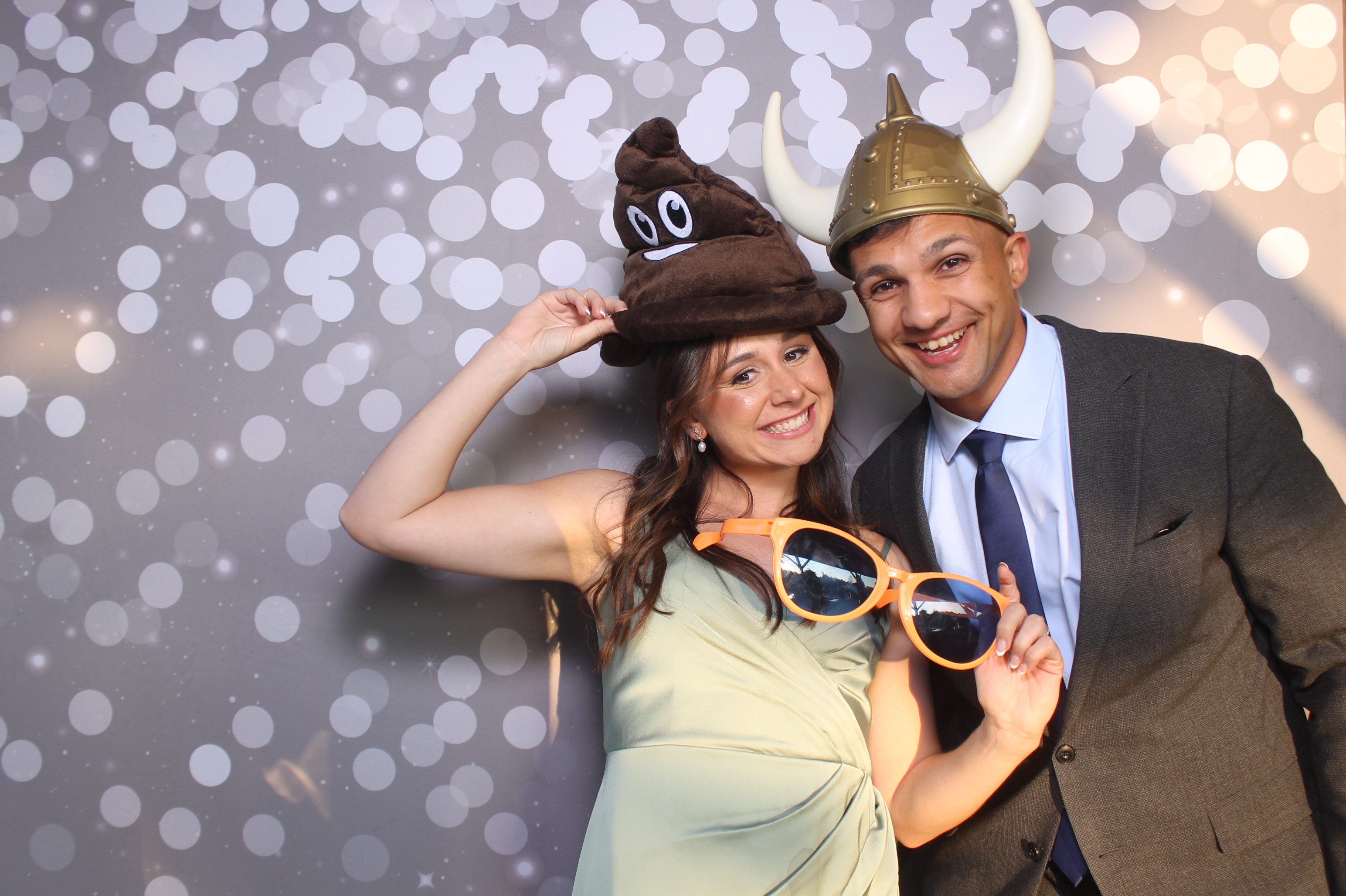 Kelsey & Christian | View more photos from the event at gallery.photoboothcincy.com/u/PhotoBoothCincy/Kelsey-Christian