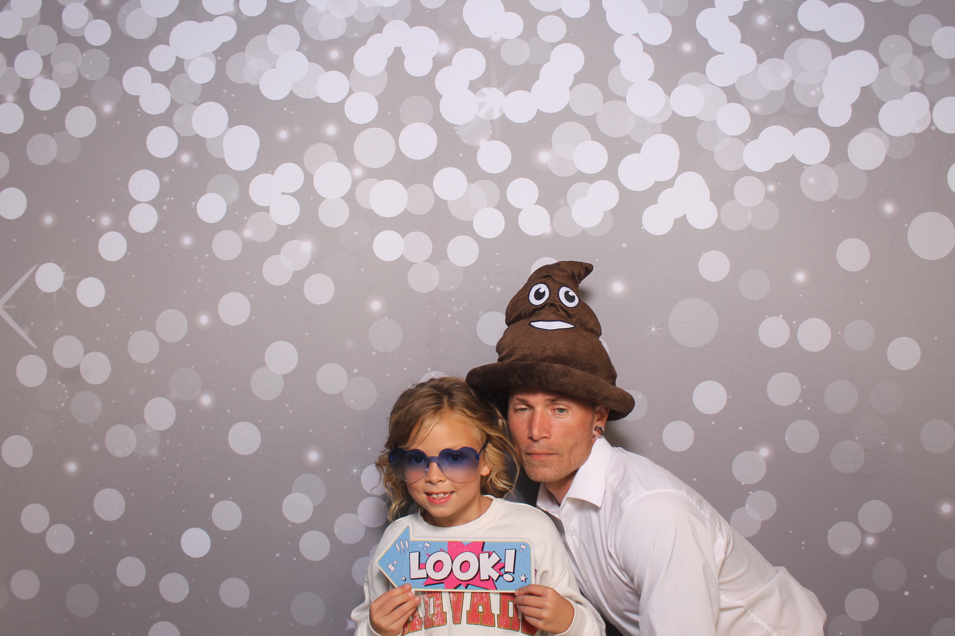 Kelsey & Christian | View more photos from the event at gallery.photoboothcincy.com/u/PhotoBoothCincy/Kelsey-Christian