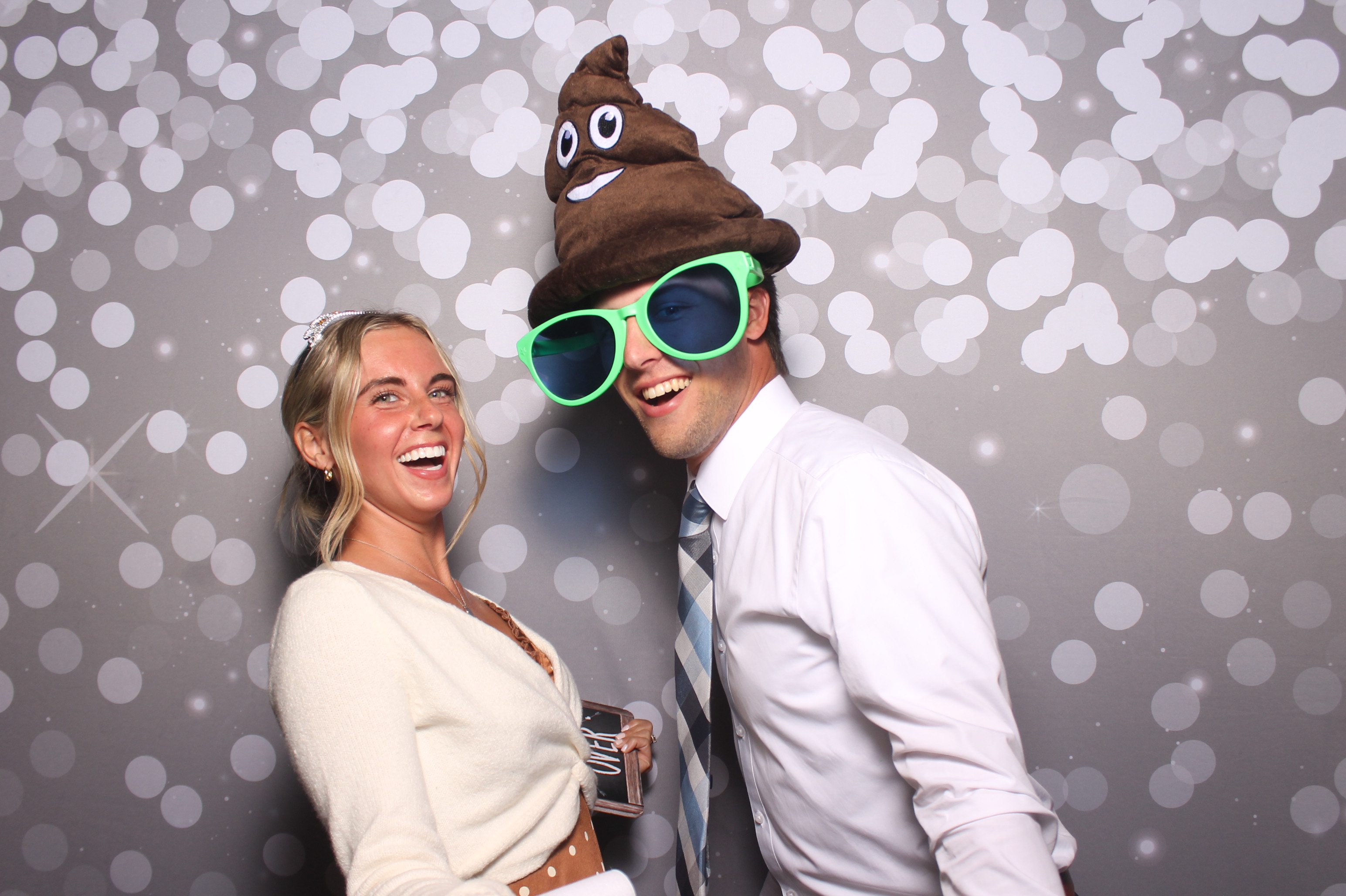 Kelsey & Christian | View more photos from the event at gallery.photoboothcincy.com/u/PhotoBoothCincy/Kelsey-Christian
