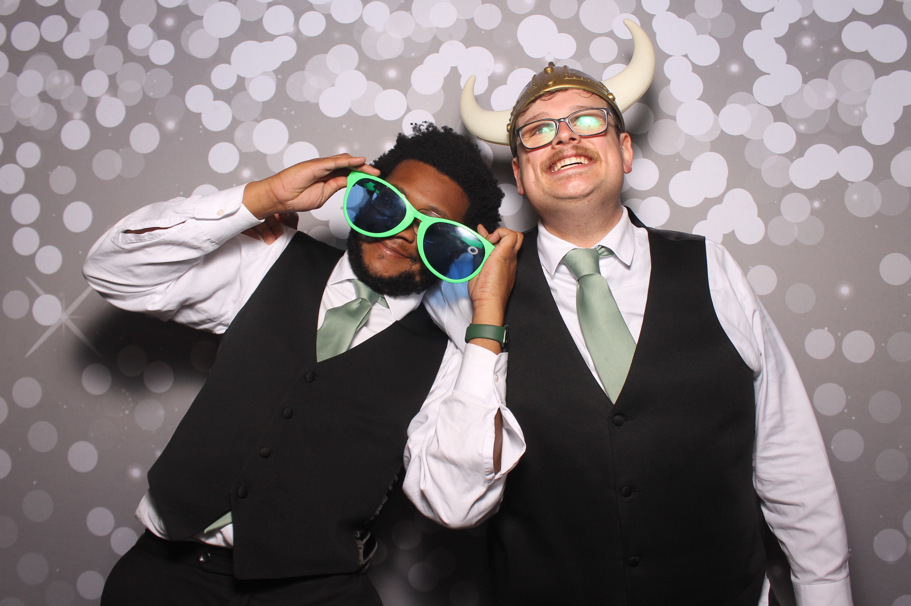Kelsey & Christian | View more photos from the event at gallery.photoboothcincy.com/u/PhotoBoothCincy/Kelsey-Christian