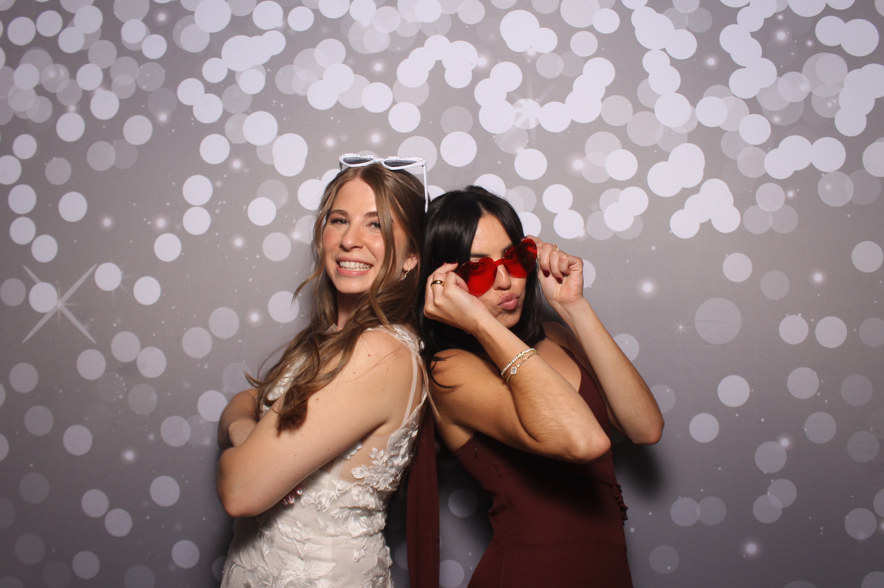 Kelsey & Christian | View more photos from the event at gallery.photoboothcincy.com/u/PhotoBoothCincy/Kelsey-Christian