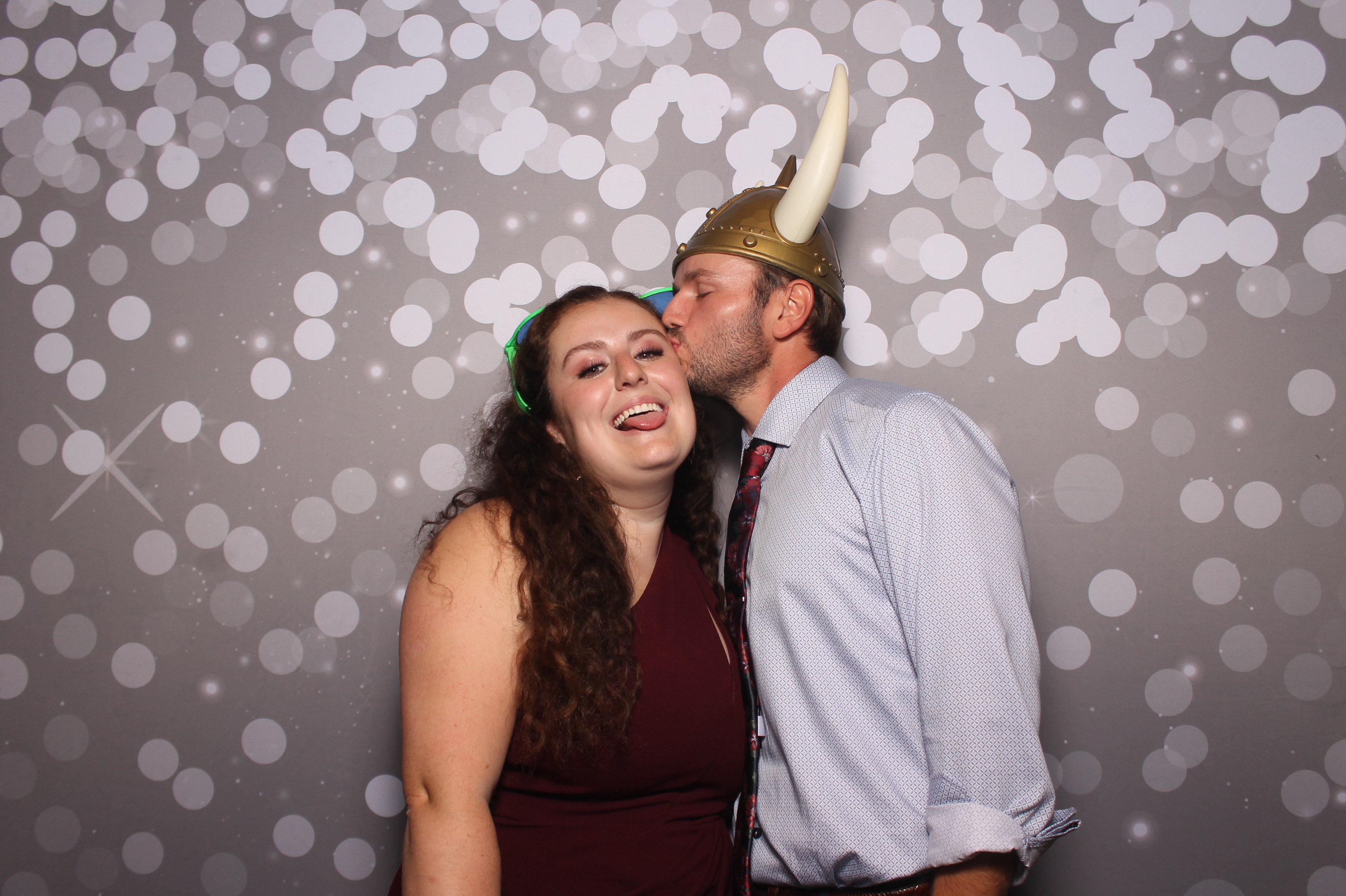 Kelsey & Christian | View more photos from the event at gallery.photoboothcincy.com/u/PhotoBoothCincy/Kelsey-Christian