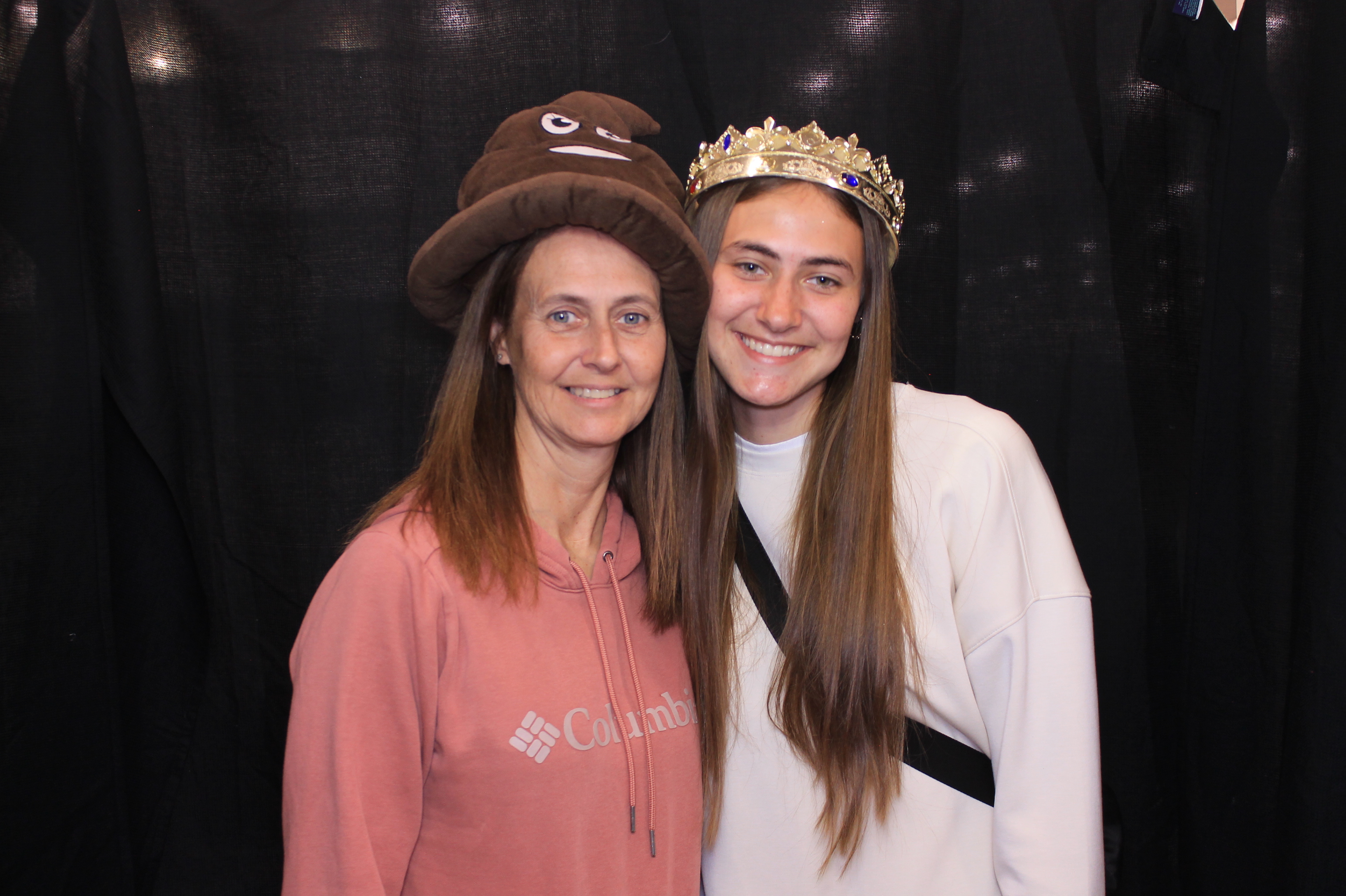 Kenwood Macys Prom Passport! | View more photos from the event at gallery.photoboothcincy.com/u/PhotoBoothCincy/Kenwood-Macys-Prom-Passport