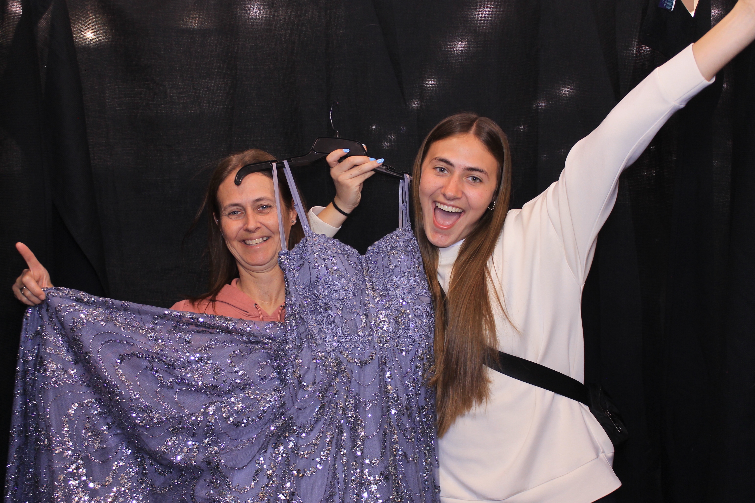Kenwood Macys Prom Passport! | View more photos from the event at gallery.photoboothcincy.com/u/PhotoBoothCincy/Kenwood-Macys-Prom-Passport