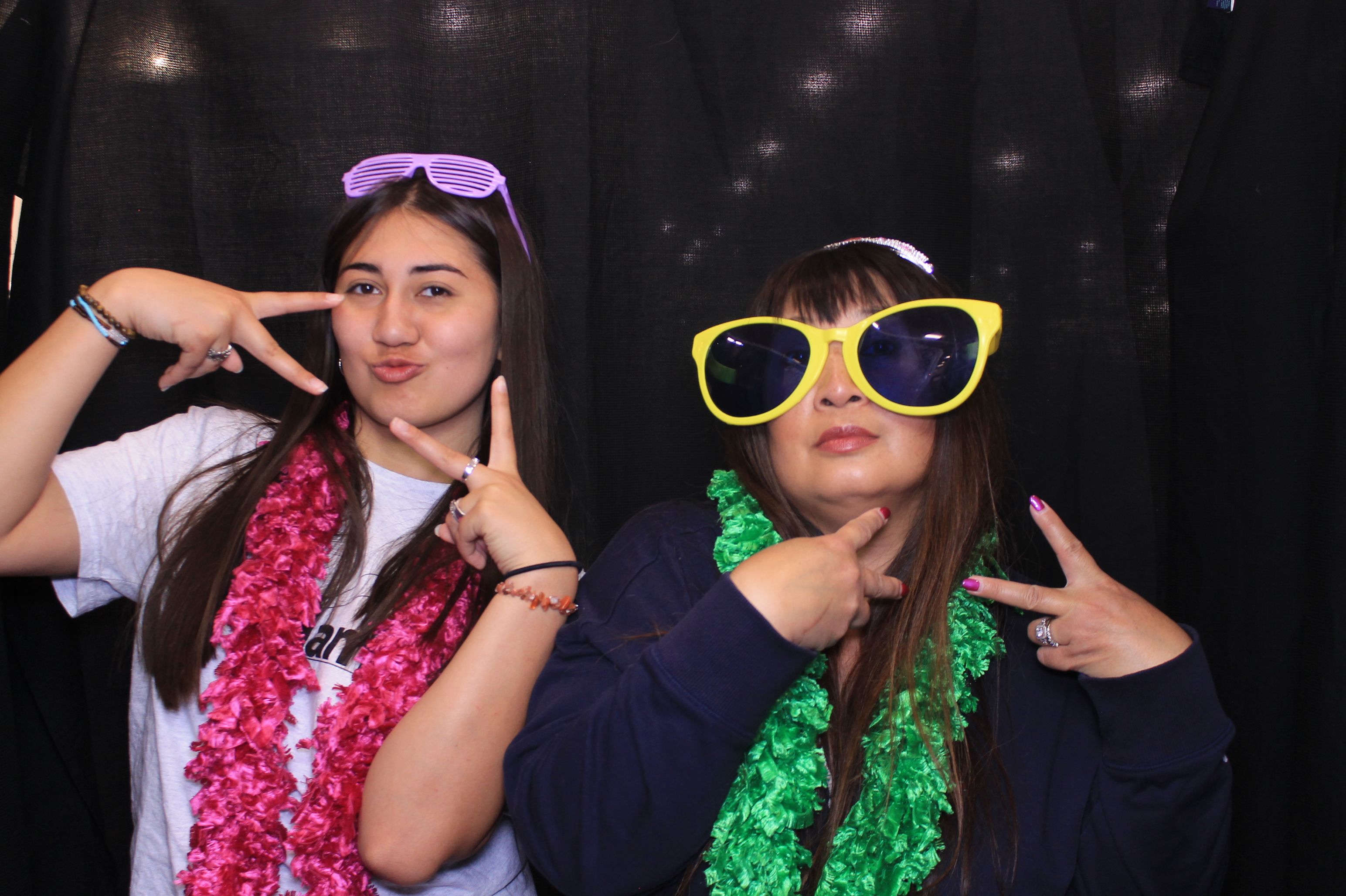 Kenwood Macys Prom Passport! | View more photos from the event at gallery.photoboothcincy.com/u/PhotoBoothCincy/Kenwood-Macys-Prom-Passport