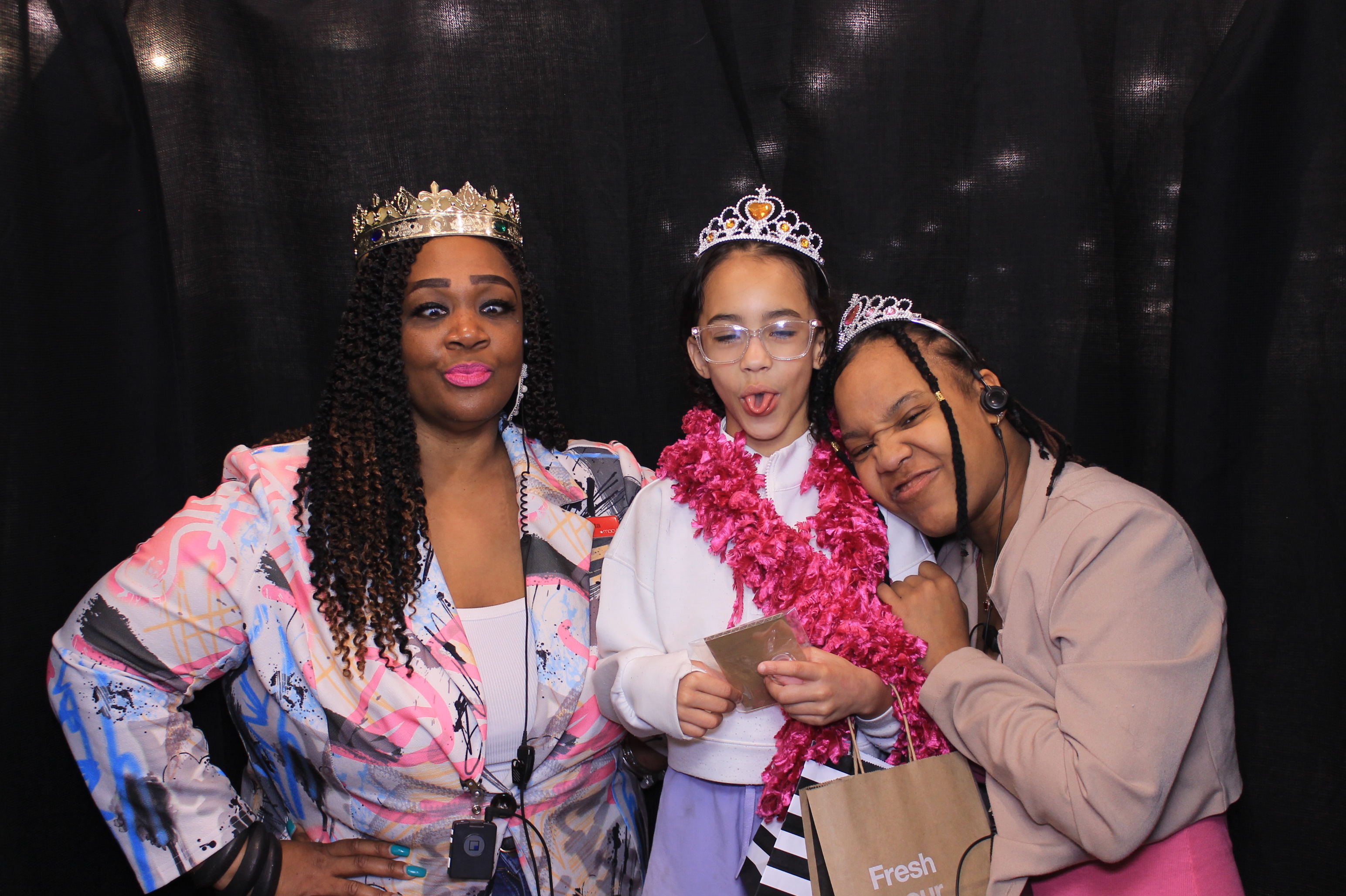 Kenwood Macys Prom Passport! | View more photos from the event at gallery.photoboothcincy.com/u/PhotoBoothCincy/Kenwood-Macys-Prom-Passport