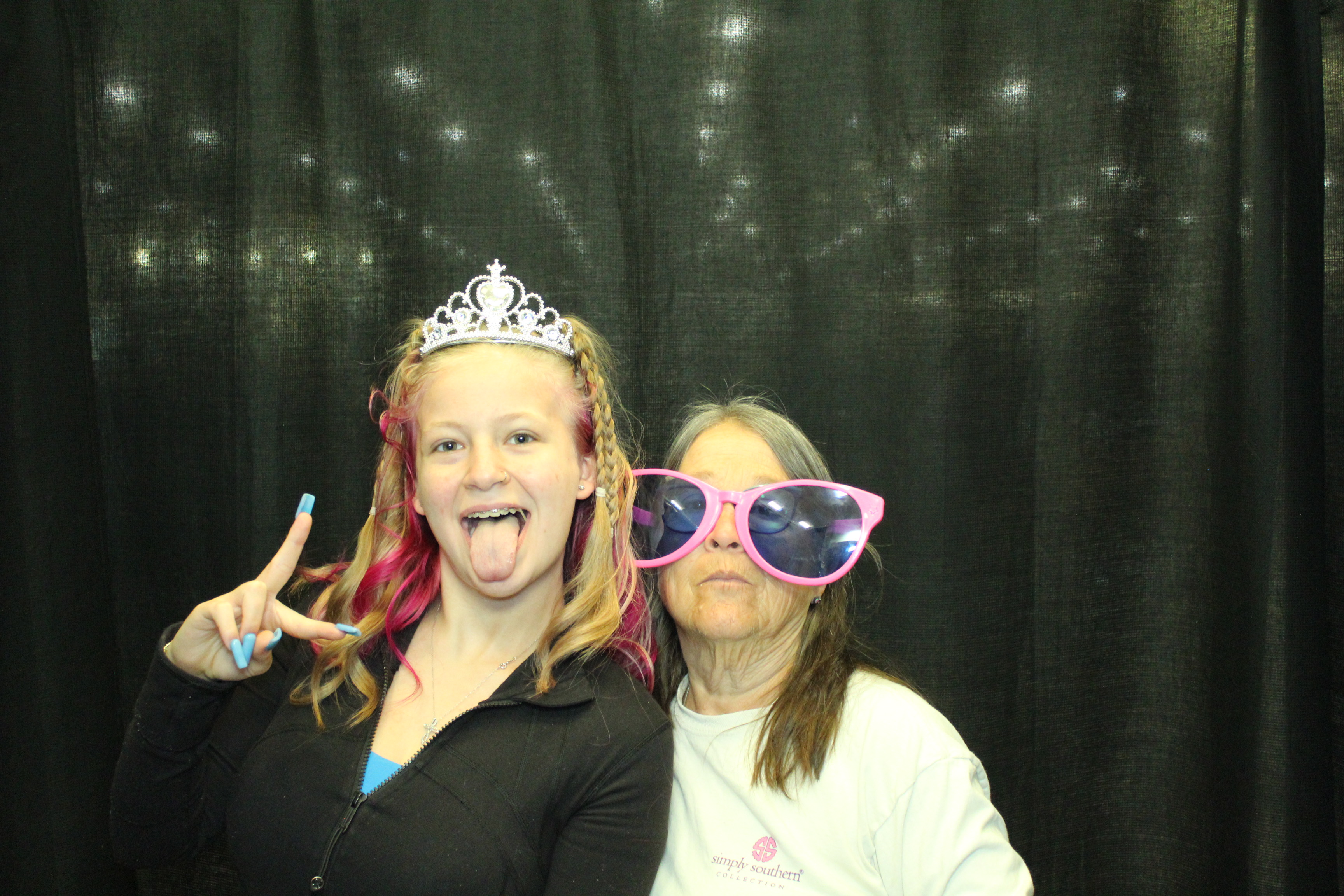 Kenwood Macys | View more photos from the event at gallery.photoboothcincy.com/u/PhotoBoothCincy/Kenwood-Macys