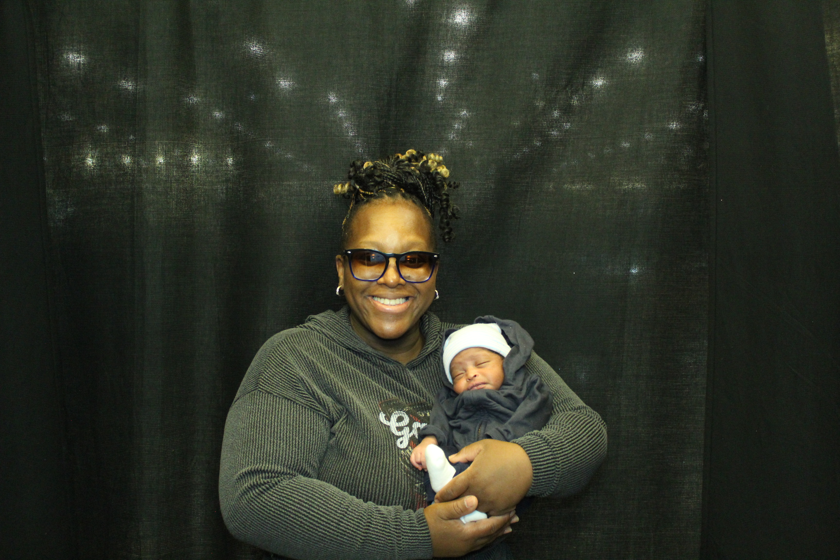 Kenwood Macys | View more photos from the event at gallery.photoboothcincy.com/u/PhotoBoothCincy/Kenwood-Macys