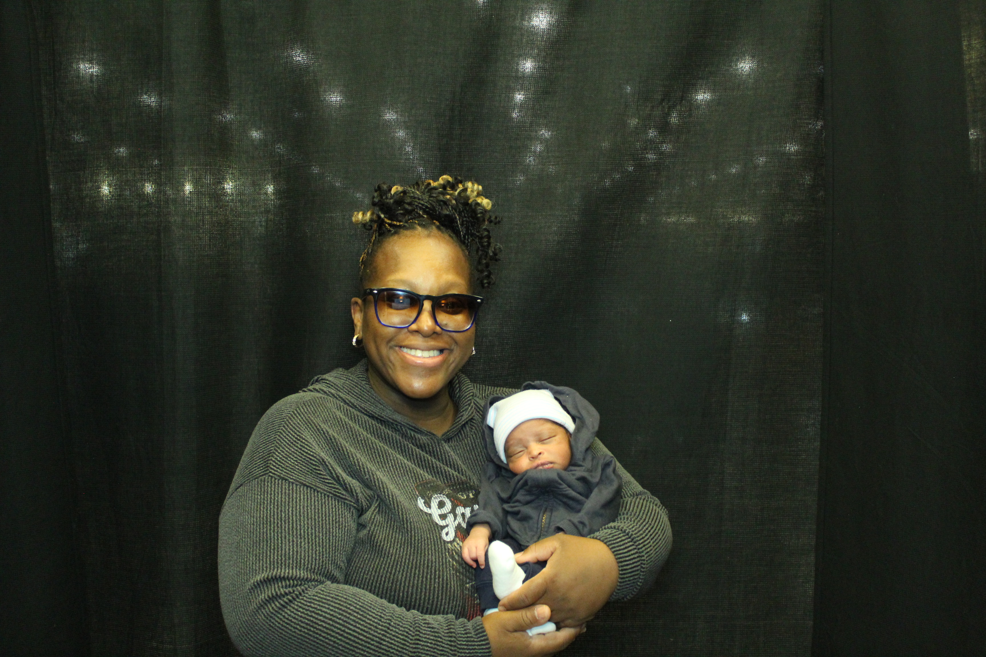 Kenwood Macys | View more photos from the event at gallery.photoboothcincy.com/u/PhotoBoothCincy/Kenwood-Macys