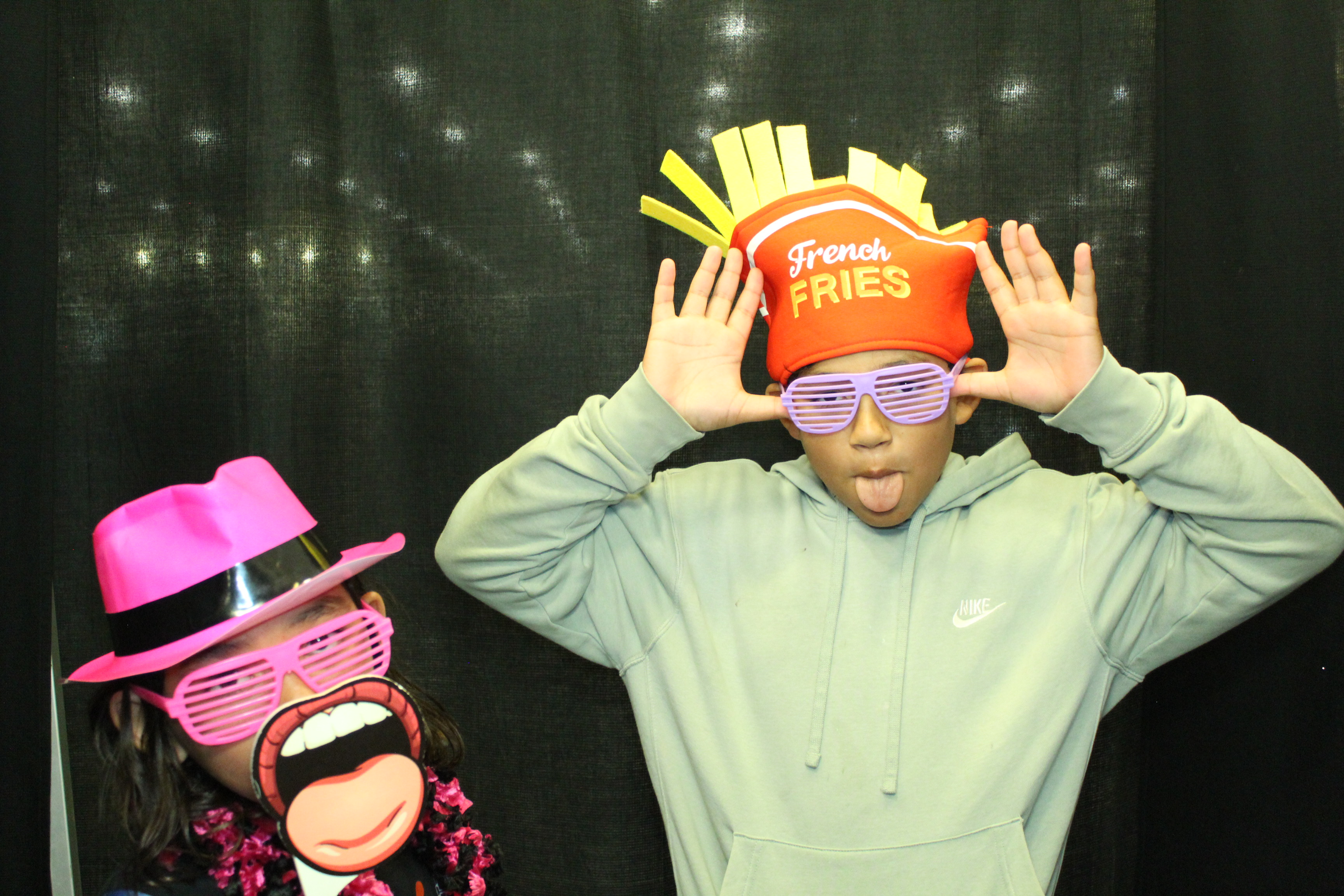Kenwood Macys | View more photos from the event at gallery.photoboothcincy.com/u/PhotoBoothCincy/Kenwood-Macys