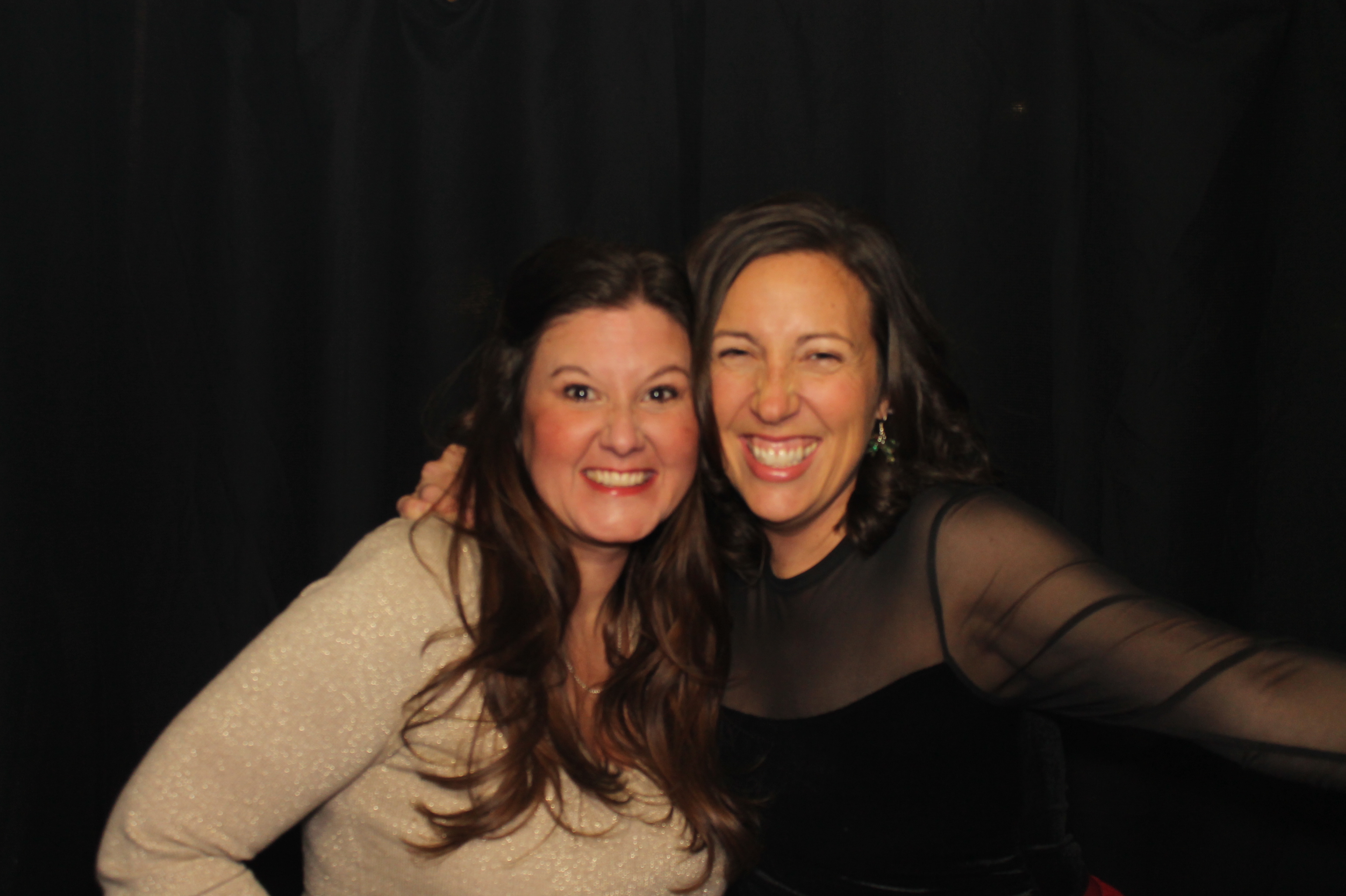 Kittyhawk AOC Christmas | View more photos from the event at gallery.photoboothcincy.com/u/PhotoBoothCincy/Kittyhawk-AOC-Christmas
