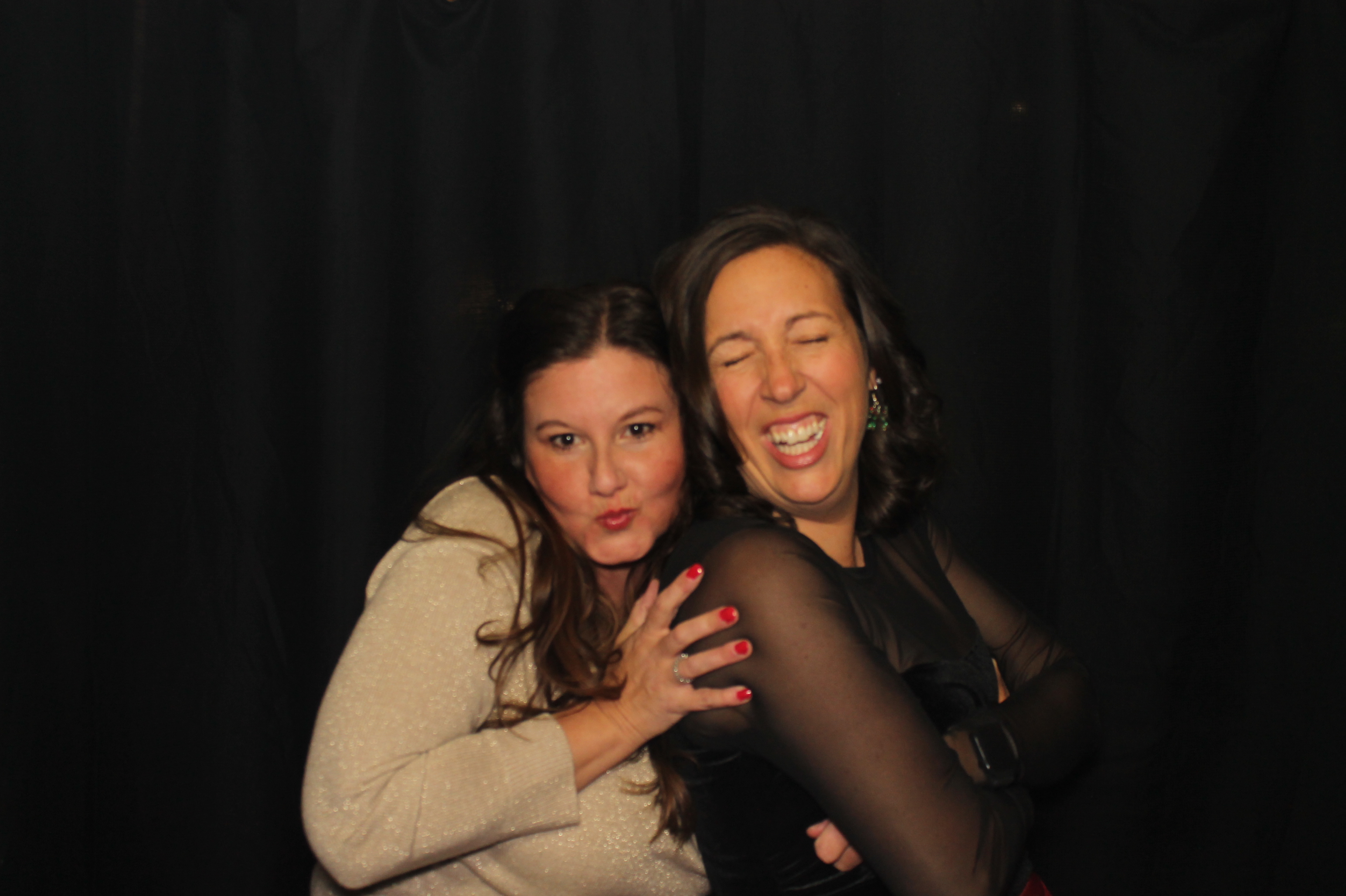 Kittyhawk AOC Christmas | View more photos from the event at gallery.photoboothcincy.com/u/PhotoBoothCincy/Kittyhawk-AOC-Christmas