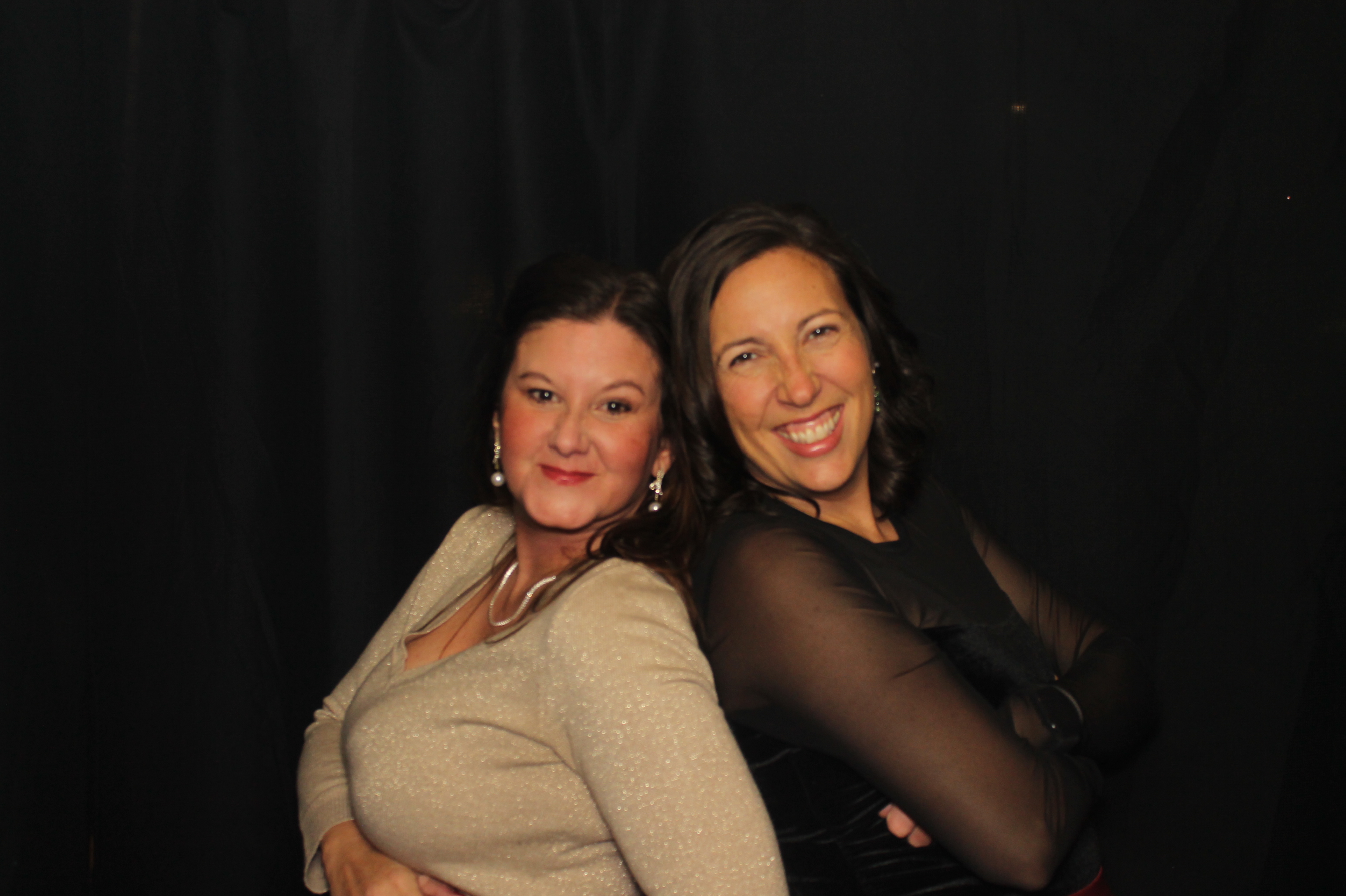 Kittyhawk AOC Christmas | View more photos from the event at gallery.photoboothcincy.com/u/PhotoBoothCincy/Kittyhawk-AOC-Christmas