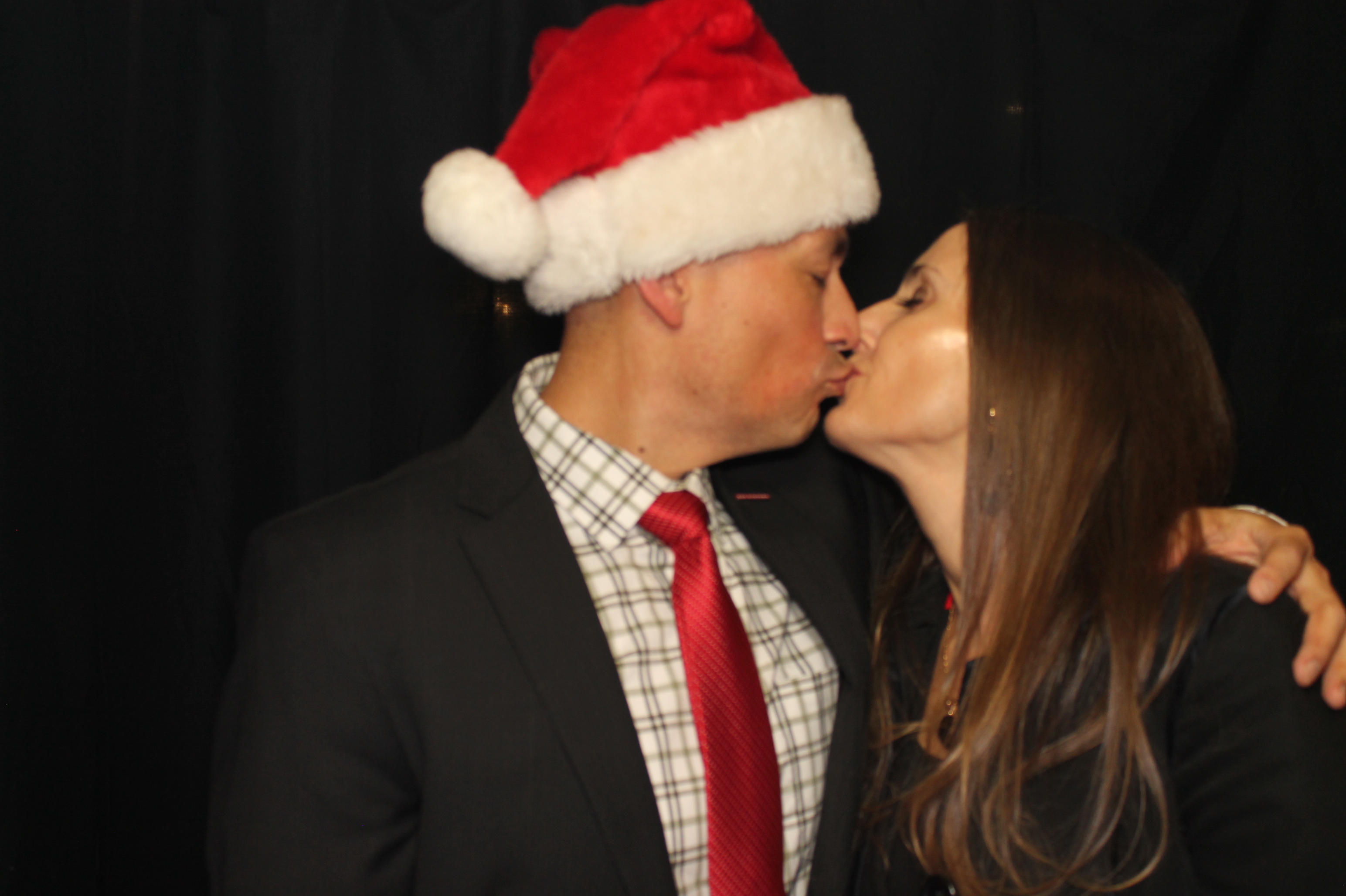 Kittyhawk AOC Christmas | View more photos from the event at gallery.photoboothcincy.com/u/PhotoBoothCincy/Kittyhawk-AOC-Christmas