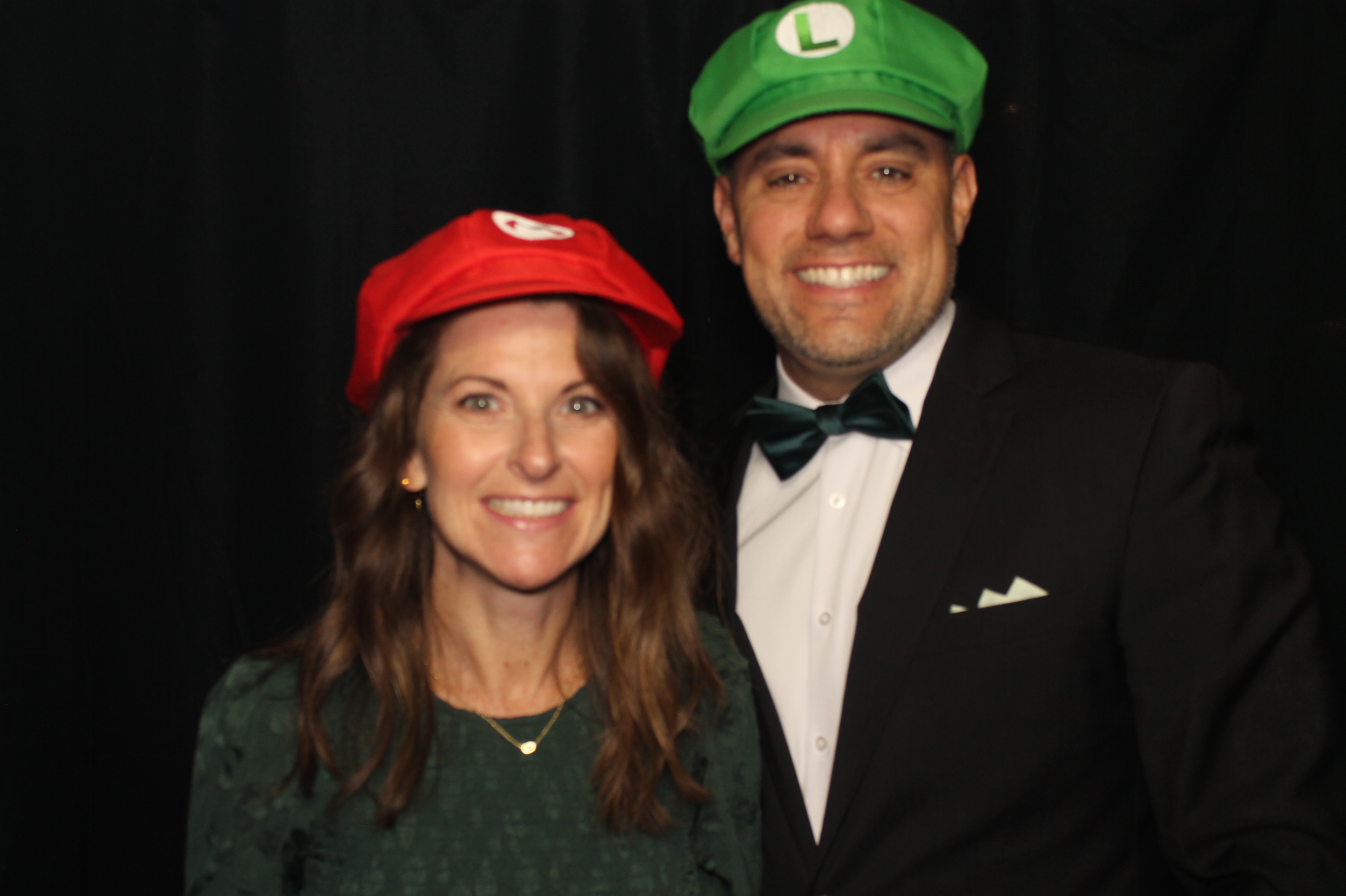 Kittyhawk AOC Christmas | View more photos from the event at gallery.photoboothcincy.com/u/PhotoBoothCincy/Kittyhawk-AOC-Christmas