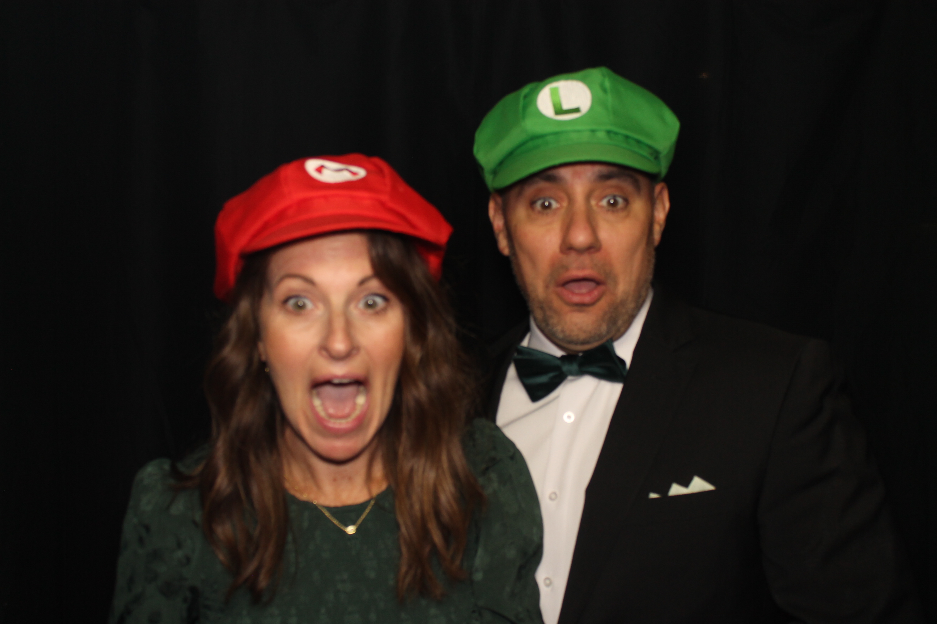 Kittyhawk AOC Christmas | View more photos from the event at gallery.photoboothcincy.com/u/PhotoBoothCincy/Kittyhawk-AOC-Christmas