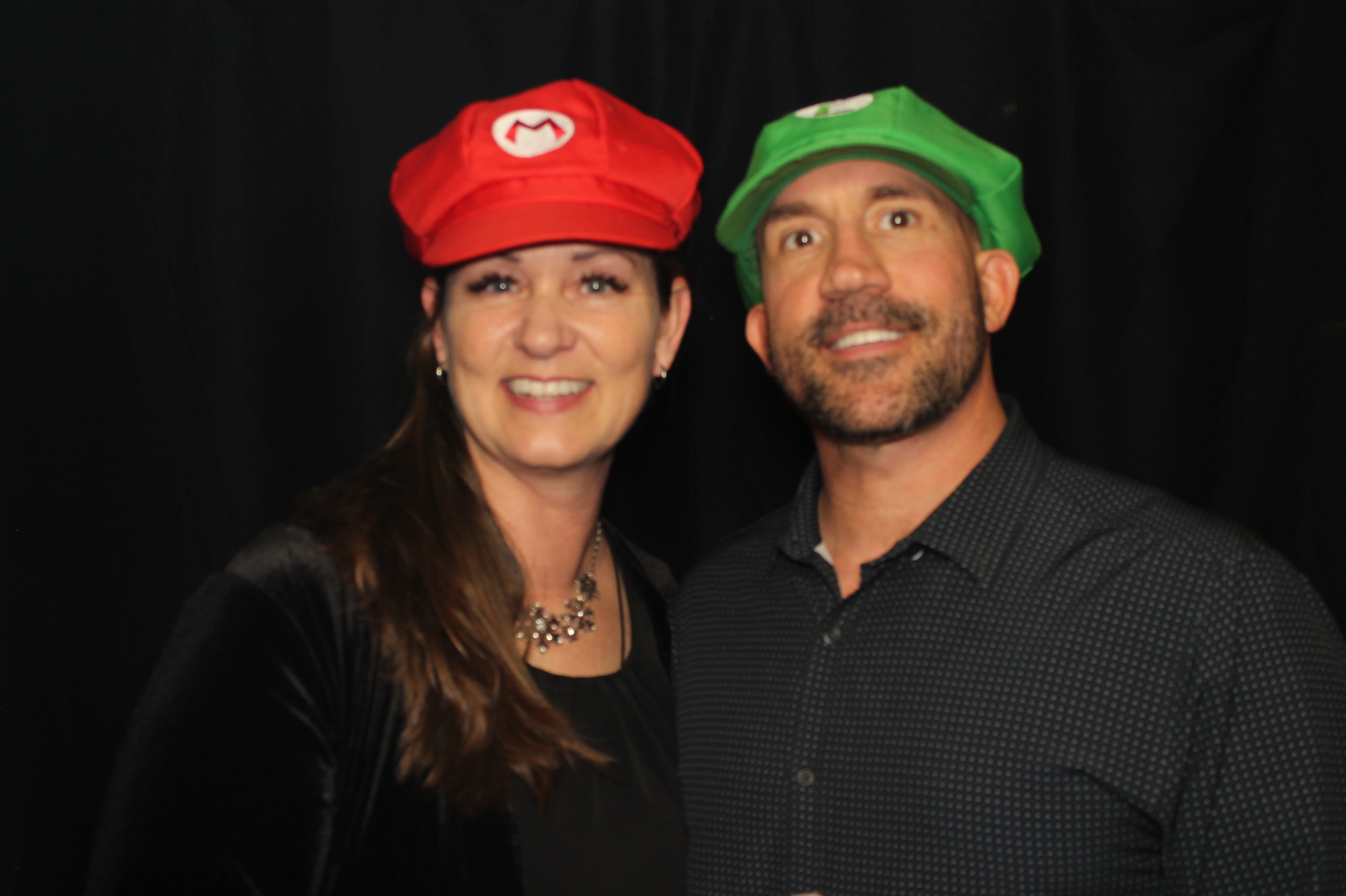 Kittyhawk AOC Christmas | View more photos from the event at gallery.photoboothcincy.com/u/PhotoBoothCincy/Kittyhawk-AOC-Christmas