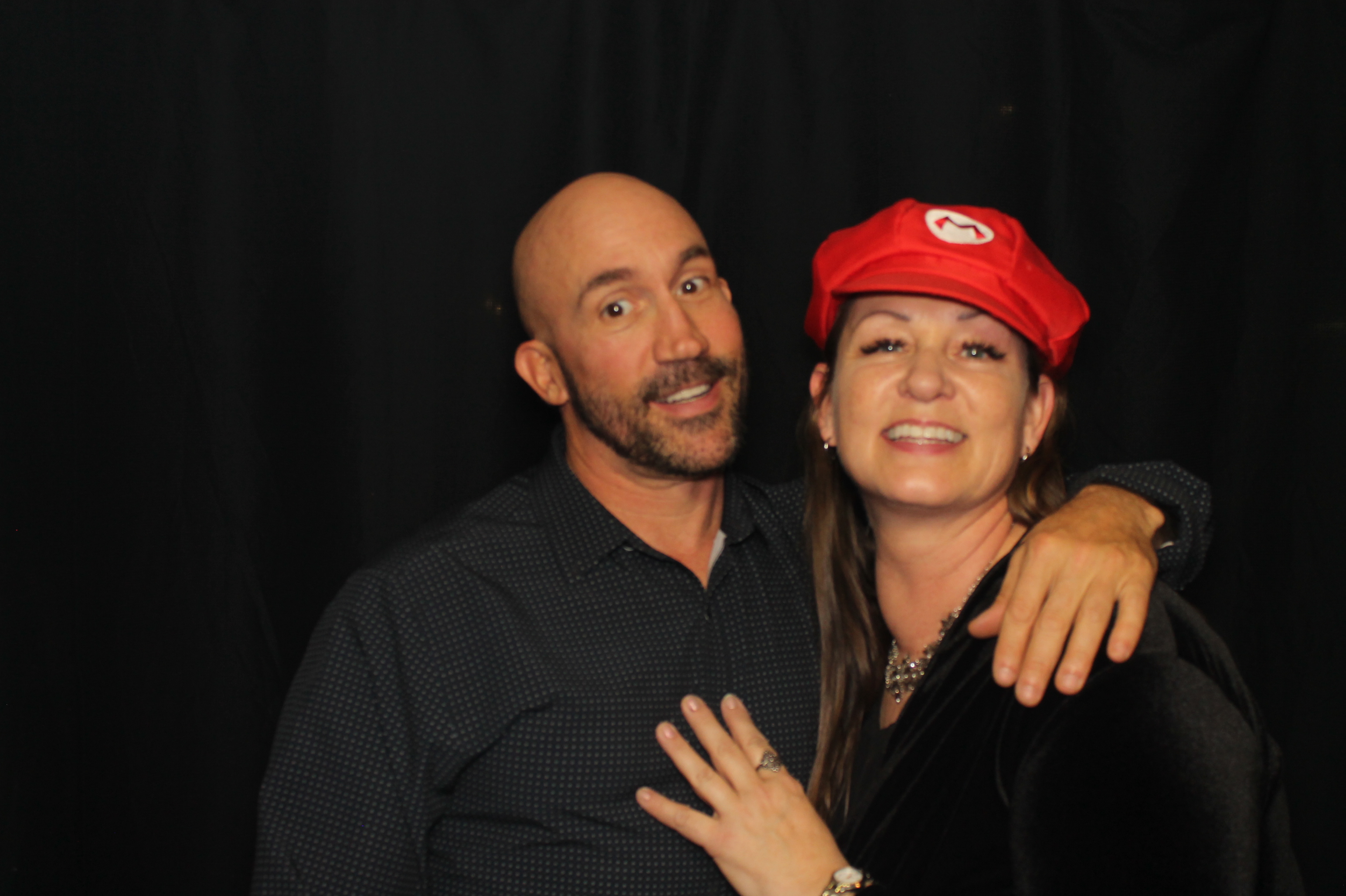 Kittyhawk AOC Christmas | View more photos from the event at gallery.photoboothcincy.com/u/PhotoBoothCincy/Kittyhawk-AOC-Christmas