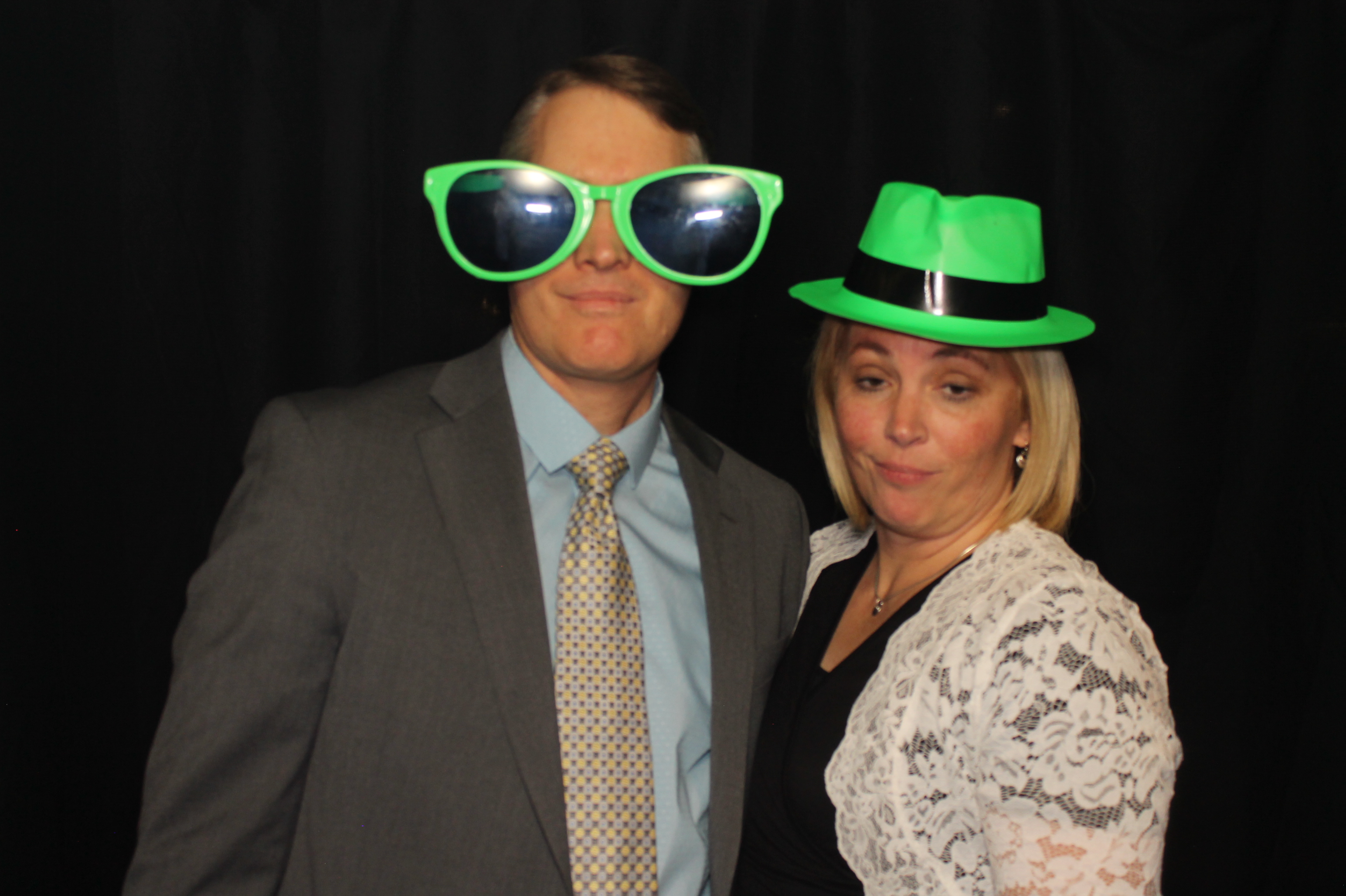Kittyhawk AOC Christmas | View more photos from the event at gallery.photoboothcincy.com/u/PhotoBoothCincy/Kittyhawk-AOC-Christmas
