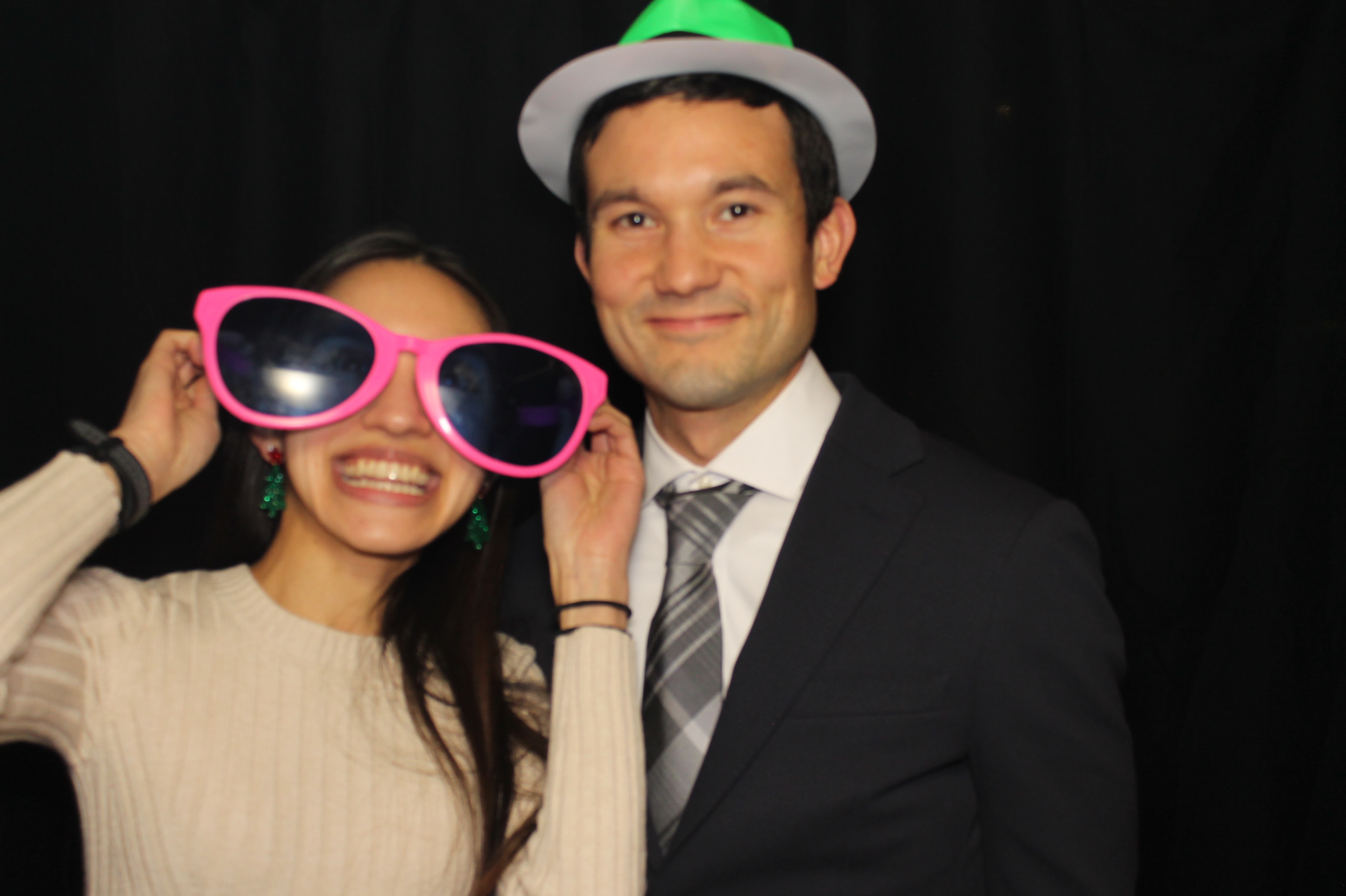 Kittyhawk AOC Christmas | View more photos from the event at gallery.photoboothcincy.com/u/PhotoBoothCincy/Kittyhawk-AOC-Christmas