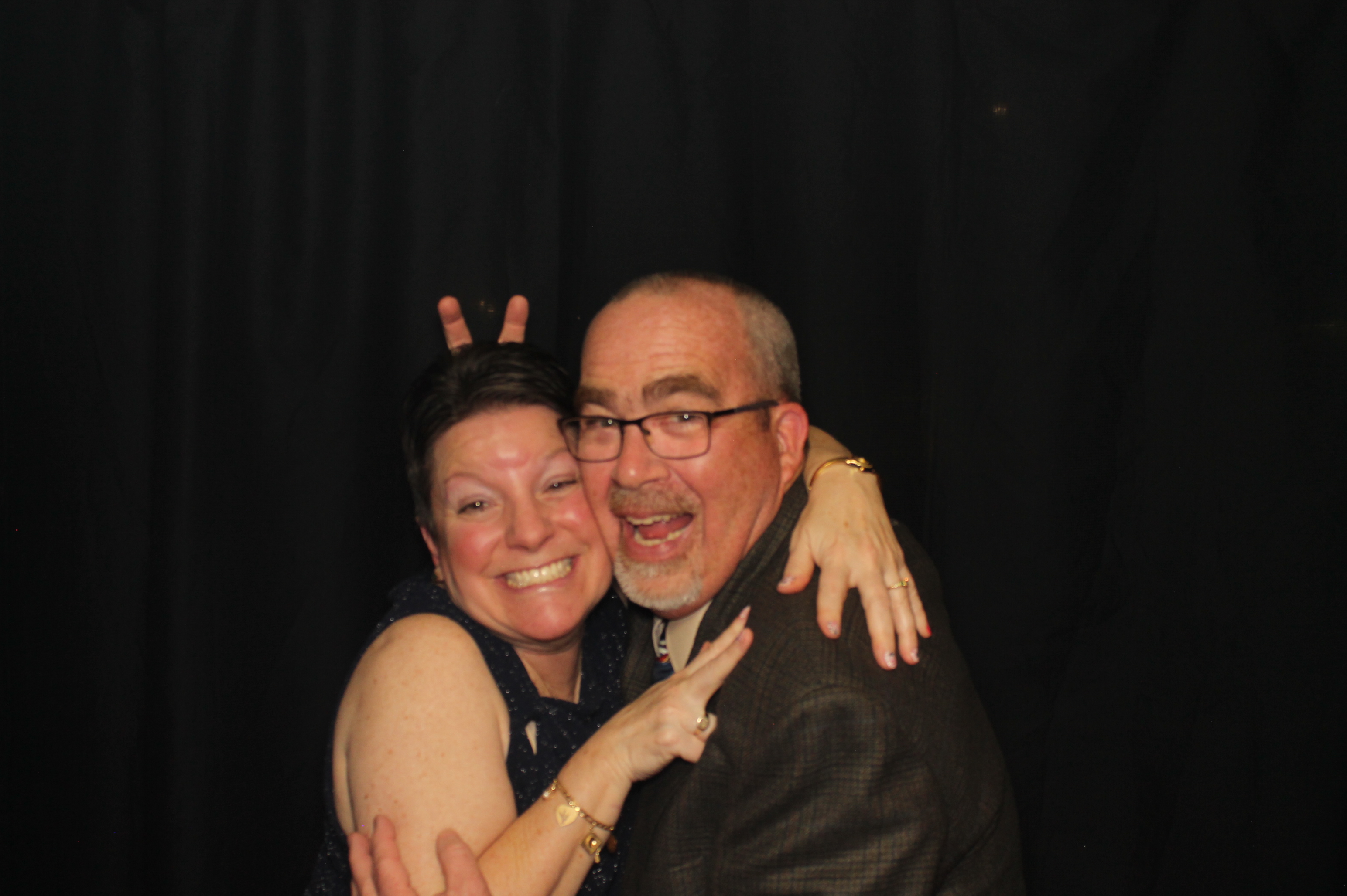 Kittyhawk AOC Christmas | View more photos from the event at gallery.photoboothcincy.com/u/PhotoBoothCincy/Kittyhawk-AOC-Christmas