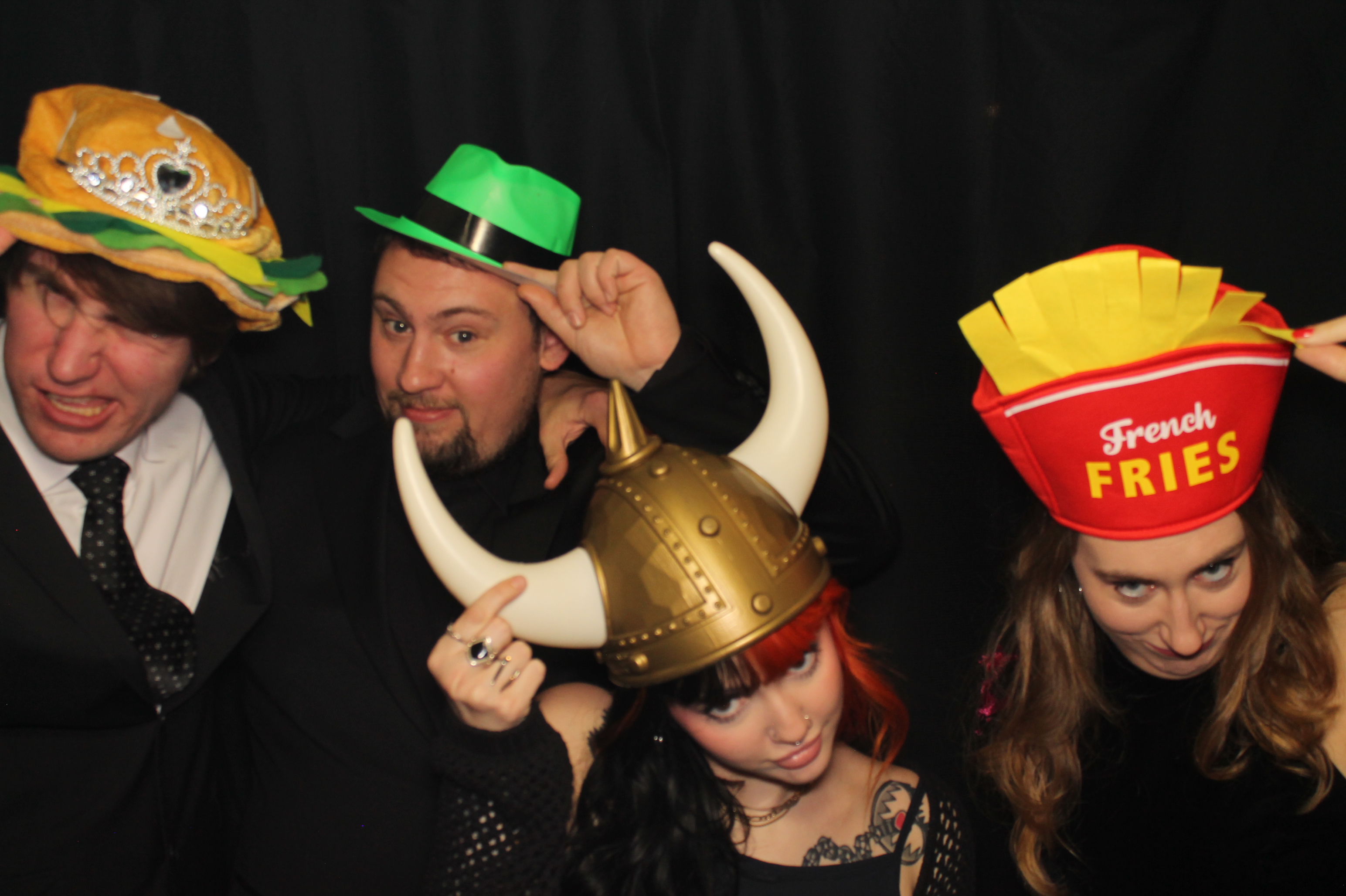 Kittyhawk AOC Christmas | View more photos from the event at gallery.photoboothcincy.com/u/PhotoBoothCincy/Kittyhawk-AOC-Christmas