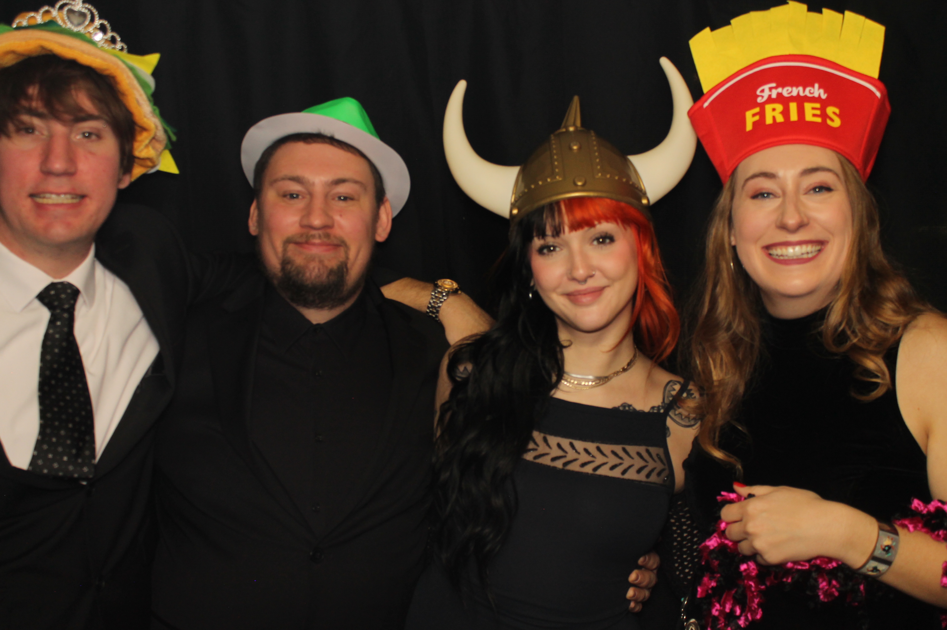 Kittyhawk AOC Christmas | View more photos from the event at gallery.photoboothcincy.com/u/PhotoBoothCincy/Kittyhawk-AOC-Christmas