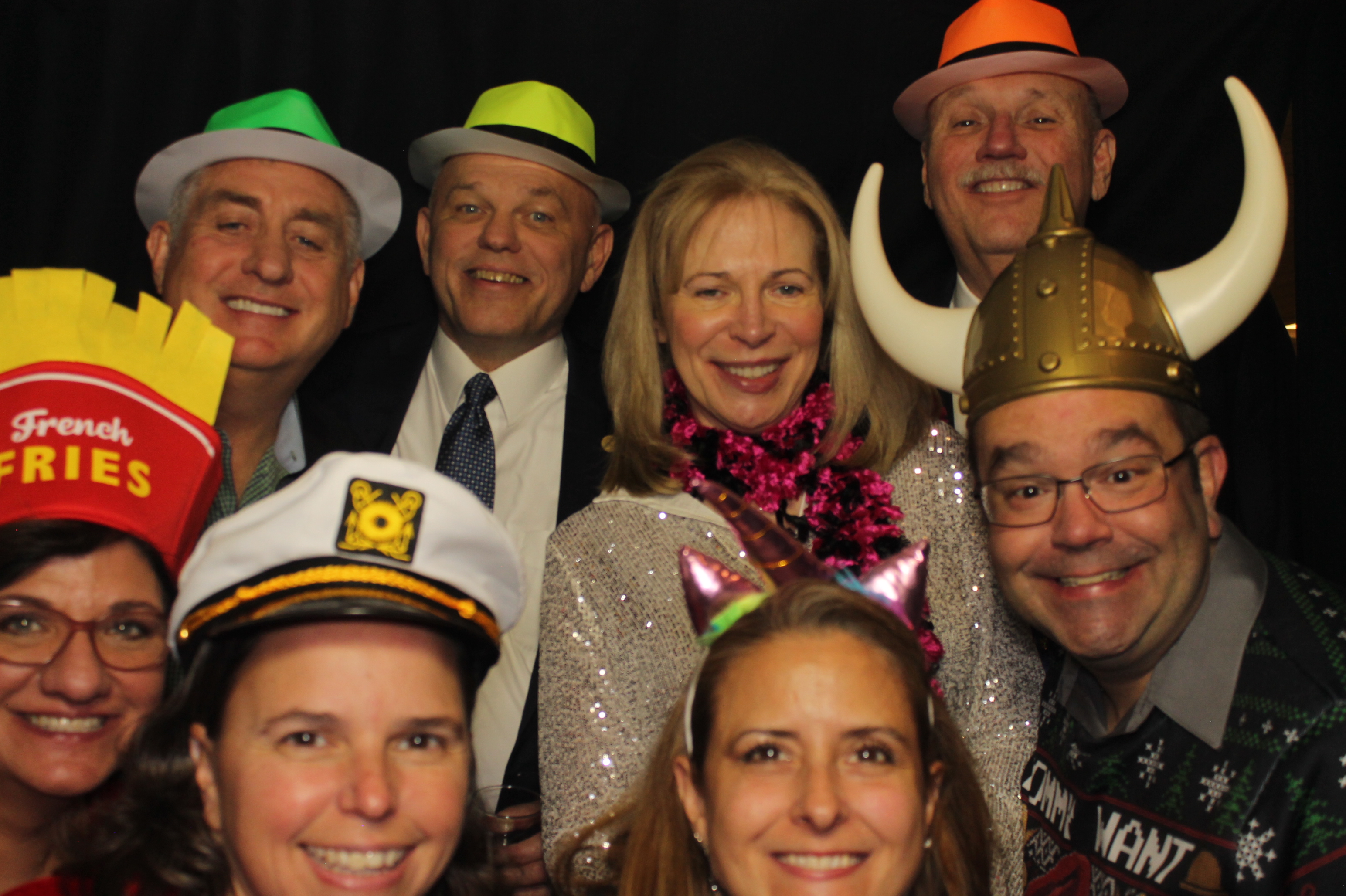 Kittyhawk AOC Christmas | View more photos from the event at gallery.photoboothcincy.com/u/PhotoBoothCincy/Kittyhawk-AOC-Christmas