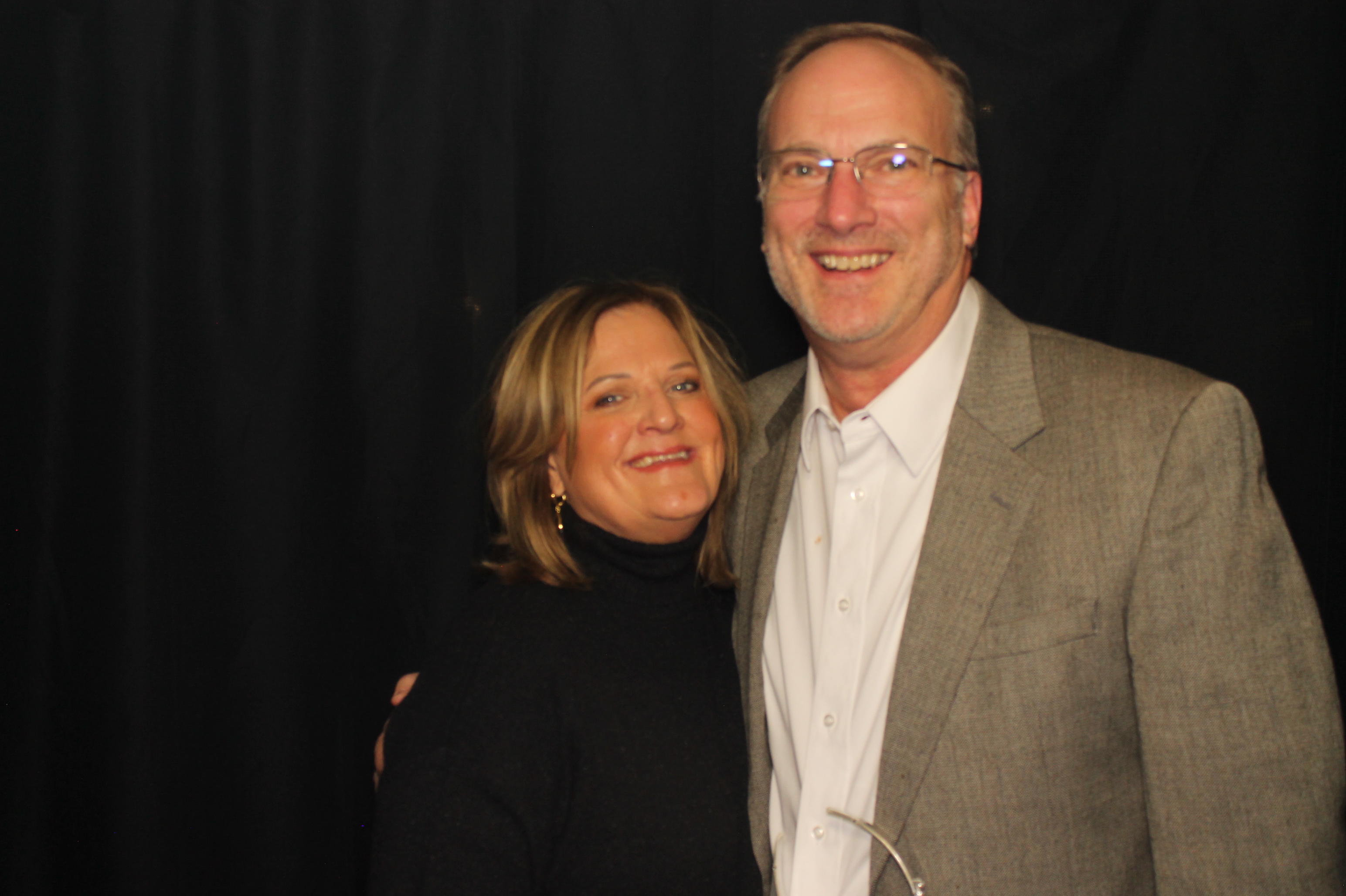 Kittyhawk AOC Christmas | View more photos from the event at gallery.photoboothcincy.com/u/PhotoBoothCincy/Kittyhawk-AOC-Christmas