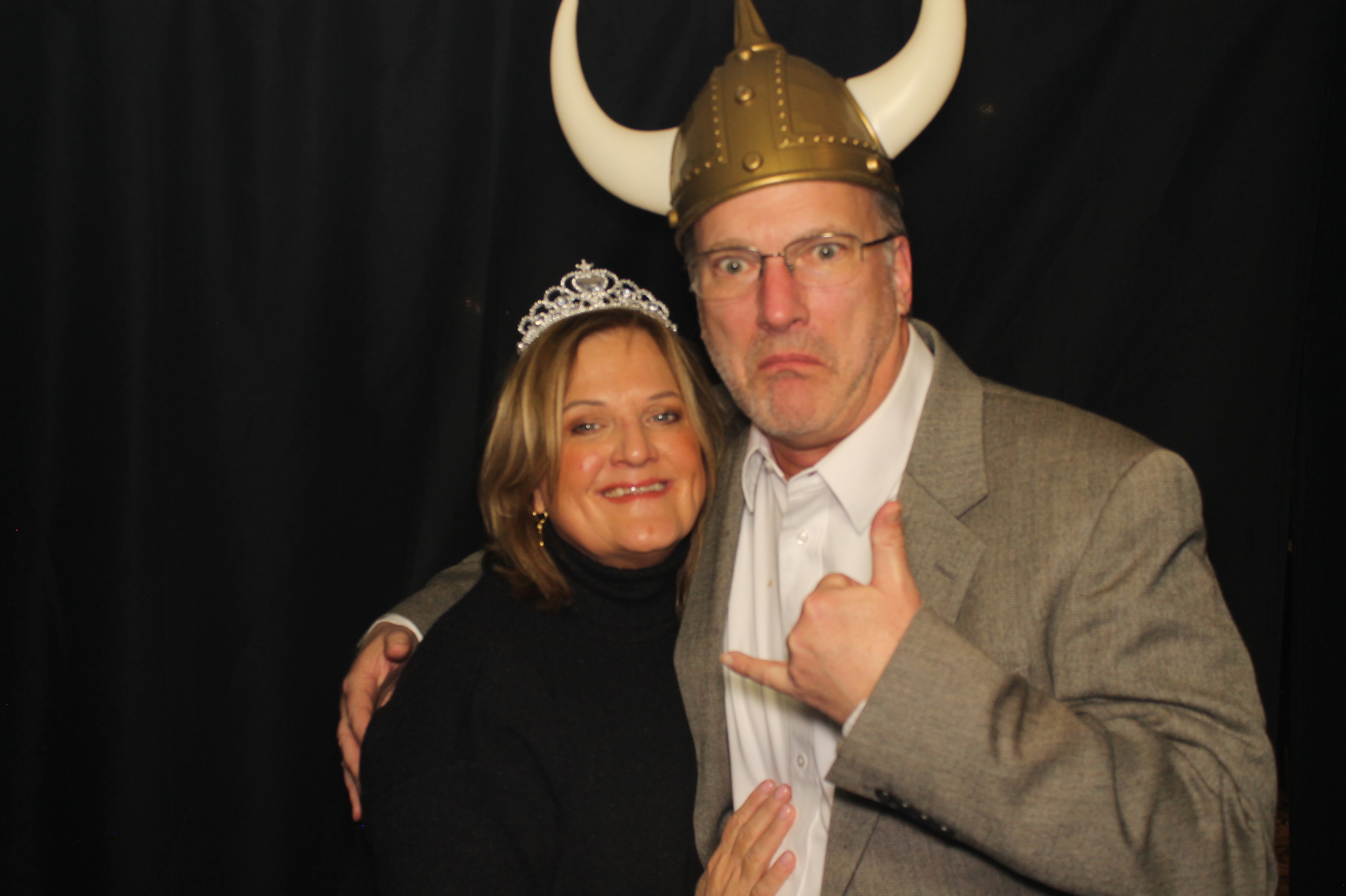 Kittyhawk AOC Christmas | View more photos from the event at gallery.photoboothcincy.com/u/PhotoBoothCincy/Kittyhawk-AOC-Christmas