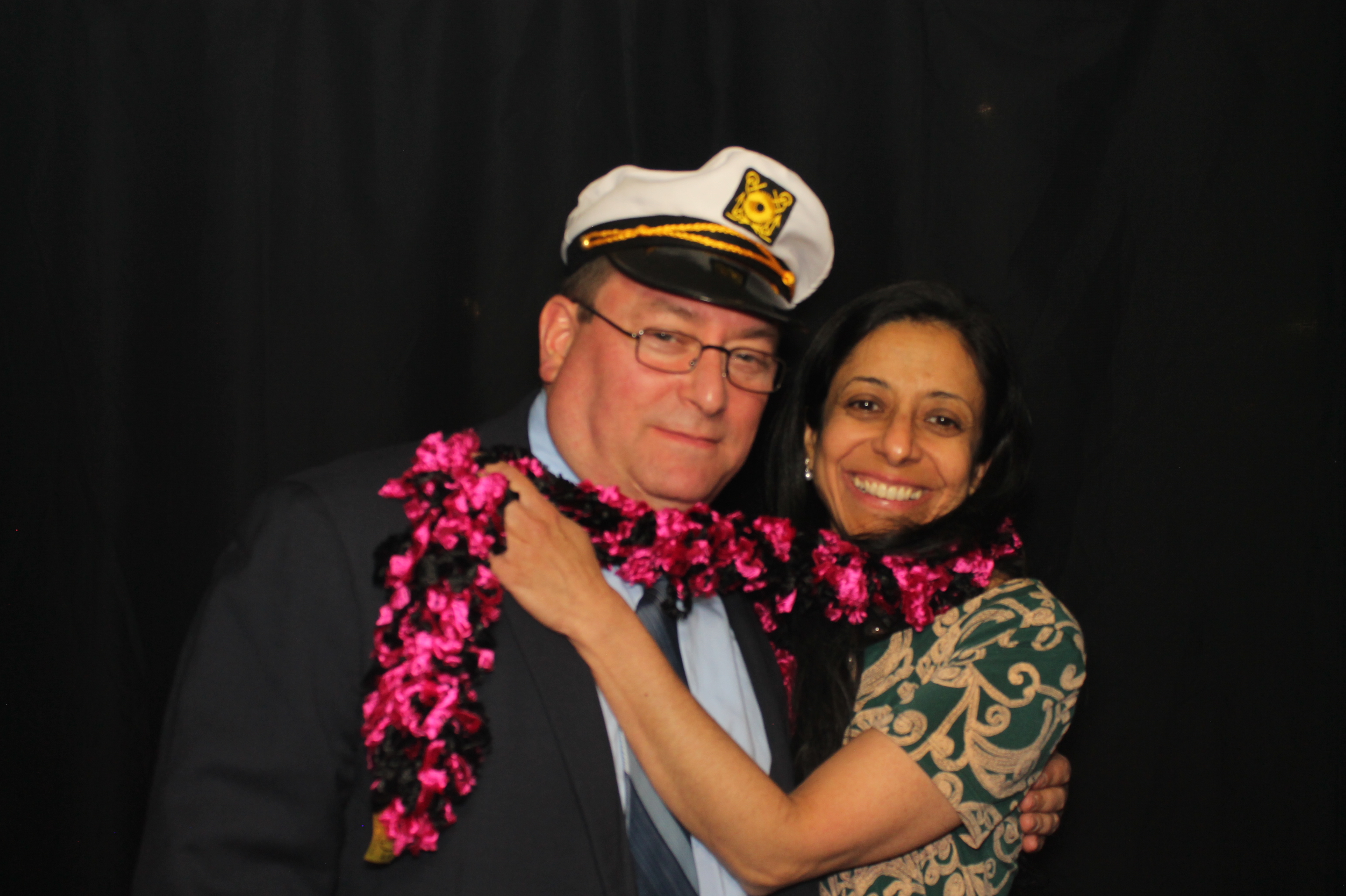 Kittyhawk AOC Christmas | View more photos from the event at gallery.photoboothcincy.com/u/PhotoBoothCincy/Kittyhawk-AOC-Christmas