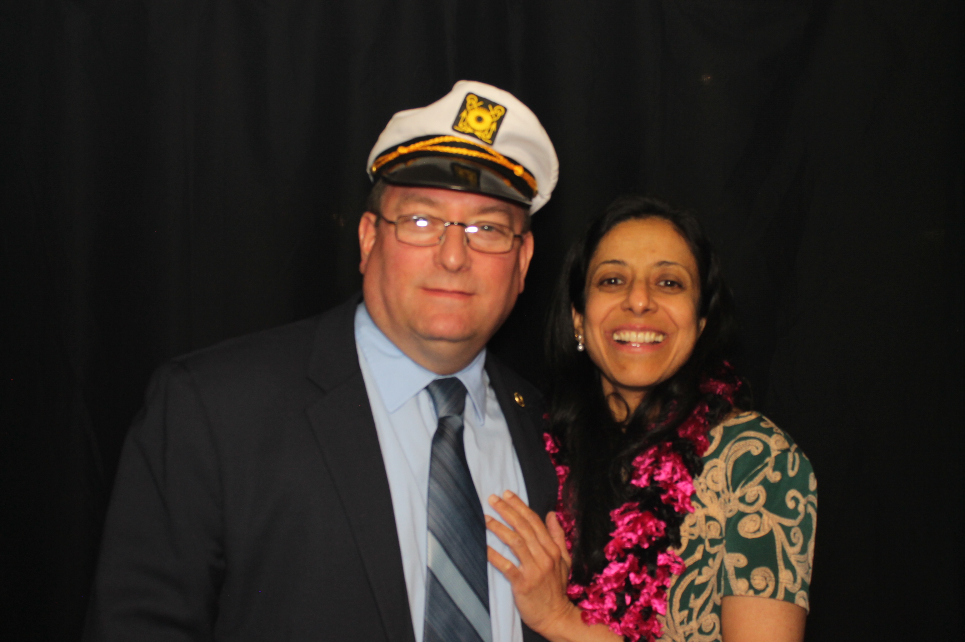 Kittyhawk AOC Christmas | View more photos from the event at gallery.photoboothcincy.com/u/PhotoBoothCincy/Kittyhawk-AOC-Christmas