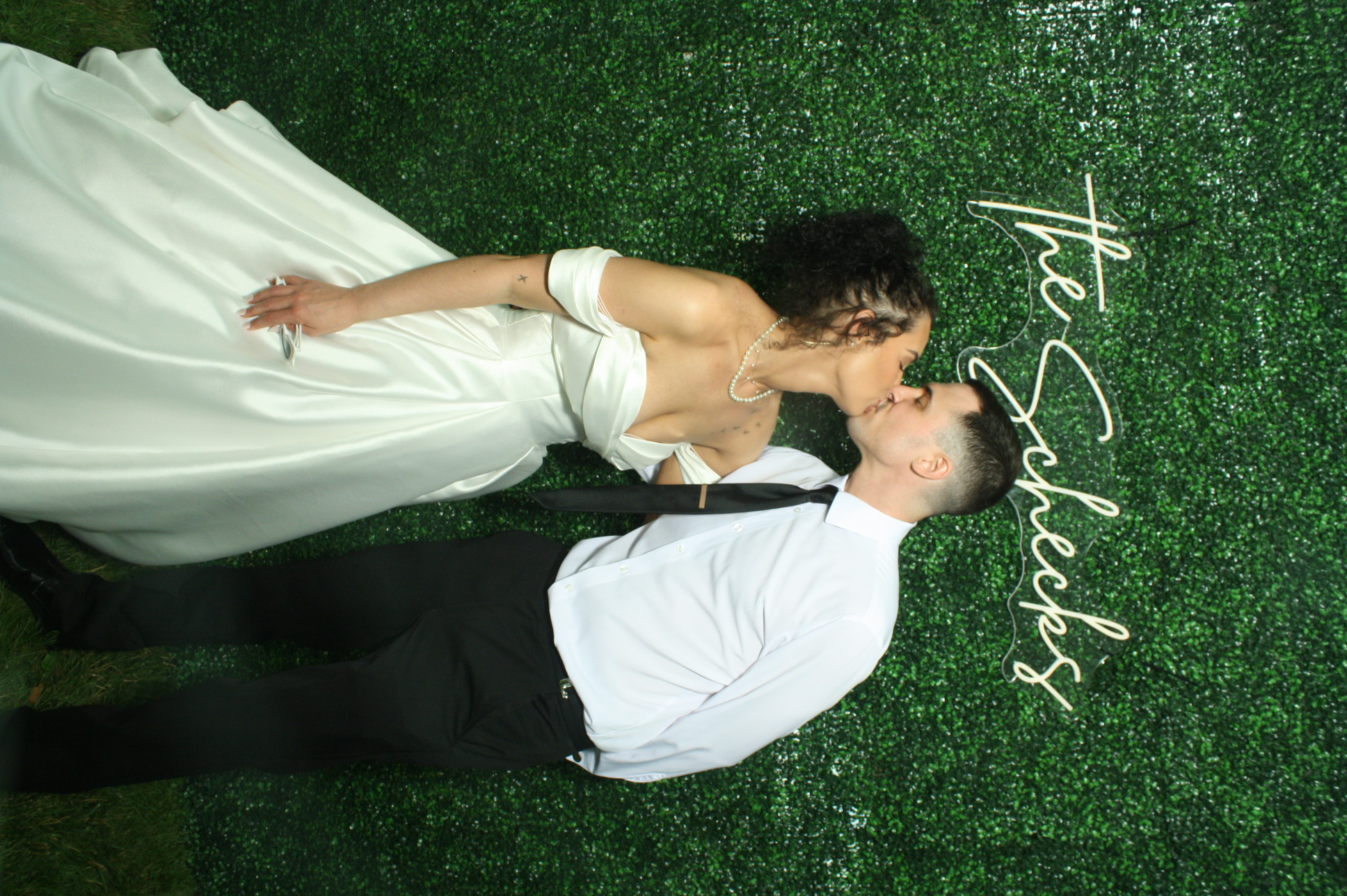 Kristen & Brandon | View more photos from the event at gallery.photoboothcincy.com/u/PhotoBoothCincy/Kristen-Brandon