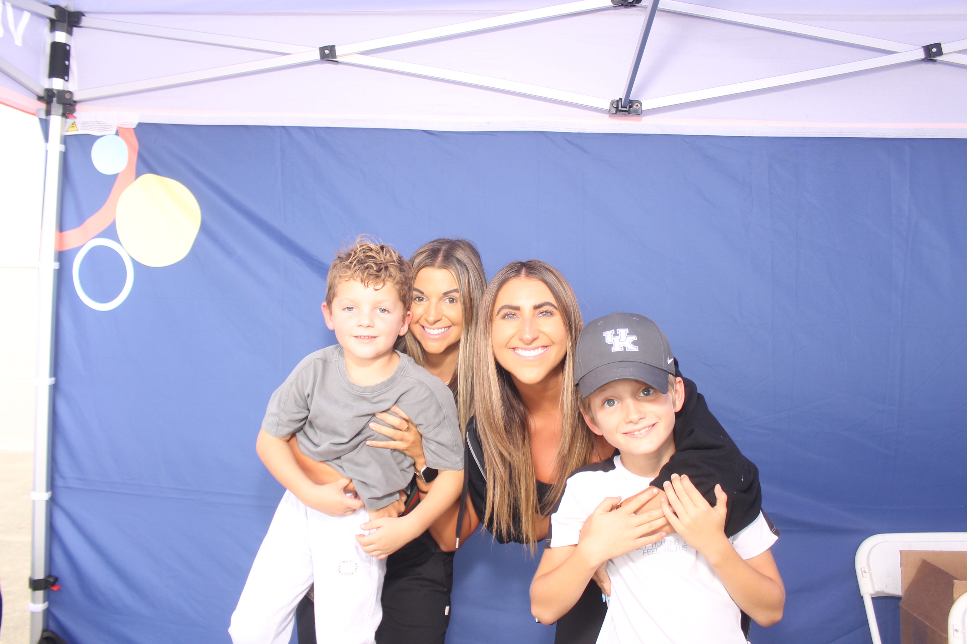 Kroger Wellness Festival Visory Friday | View more photos from the event at gallery.photoboothcincy.com/u/PhotoBoothCincy/Kroger-Wellness-Festival-Visory-Friday