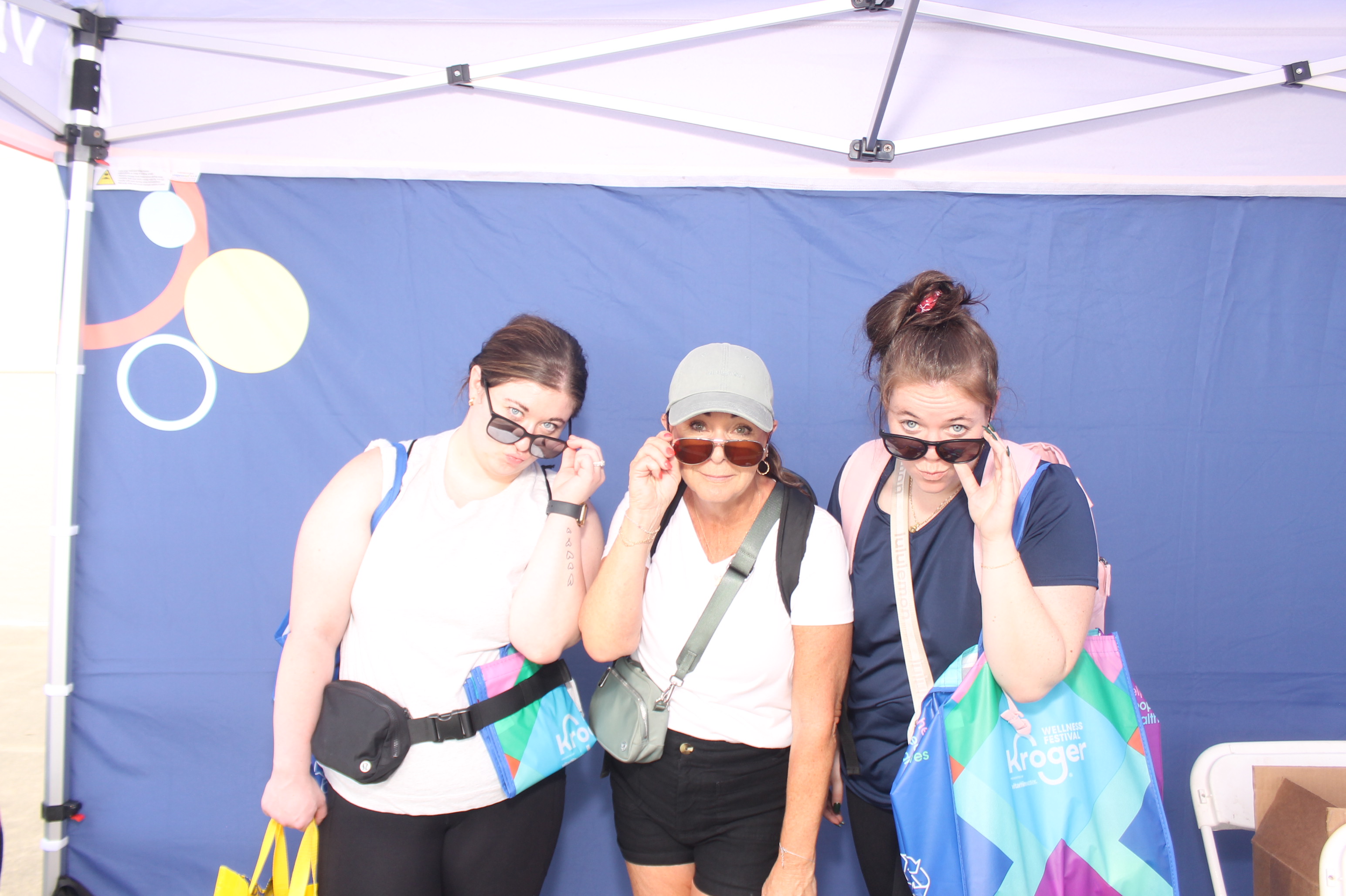 Kroger Wellness Festival Visory Friday | View more photos from the event at gallery.photoboothcincy.com/u/PhotoBoothCincy/Kroger-Wellness-Festival-Visory-Friday